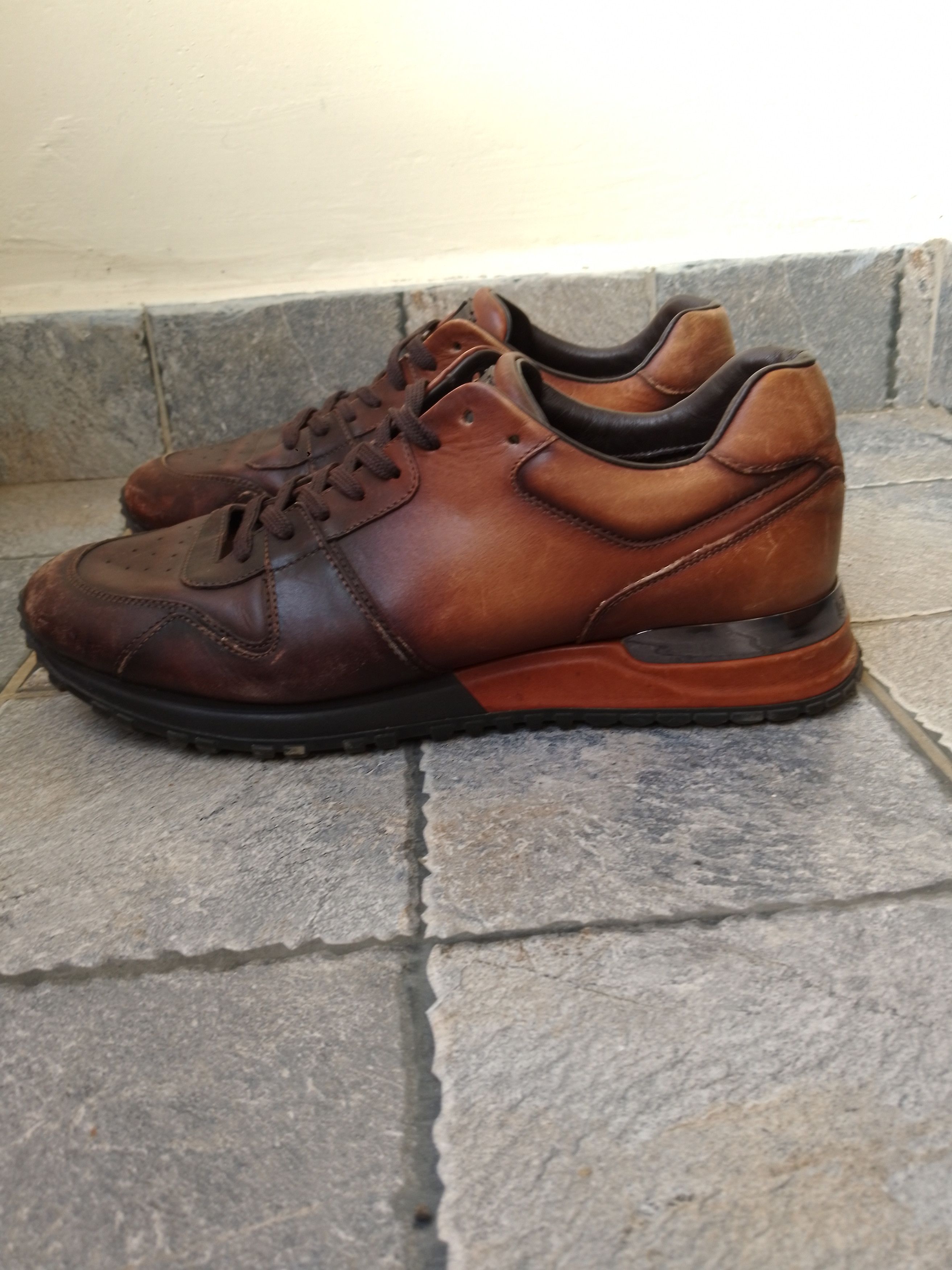 Louis Vuitton Run Away leather low trainers Size US 6 / EU 39 - 3 Thumbnail