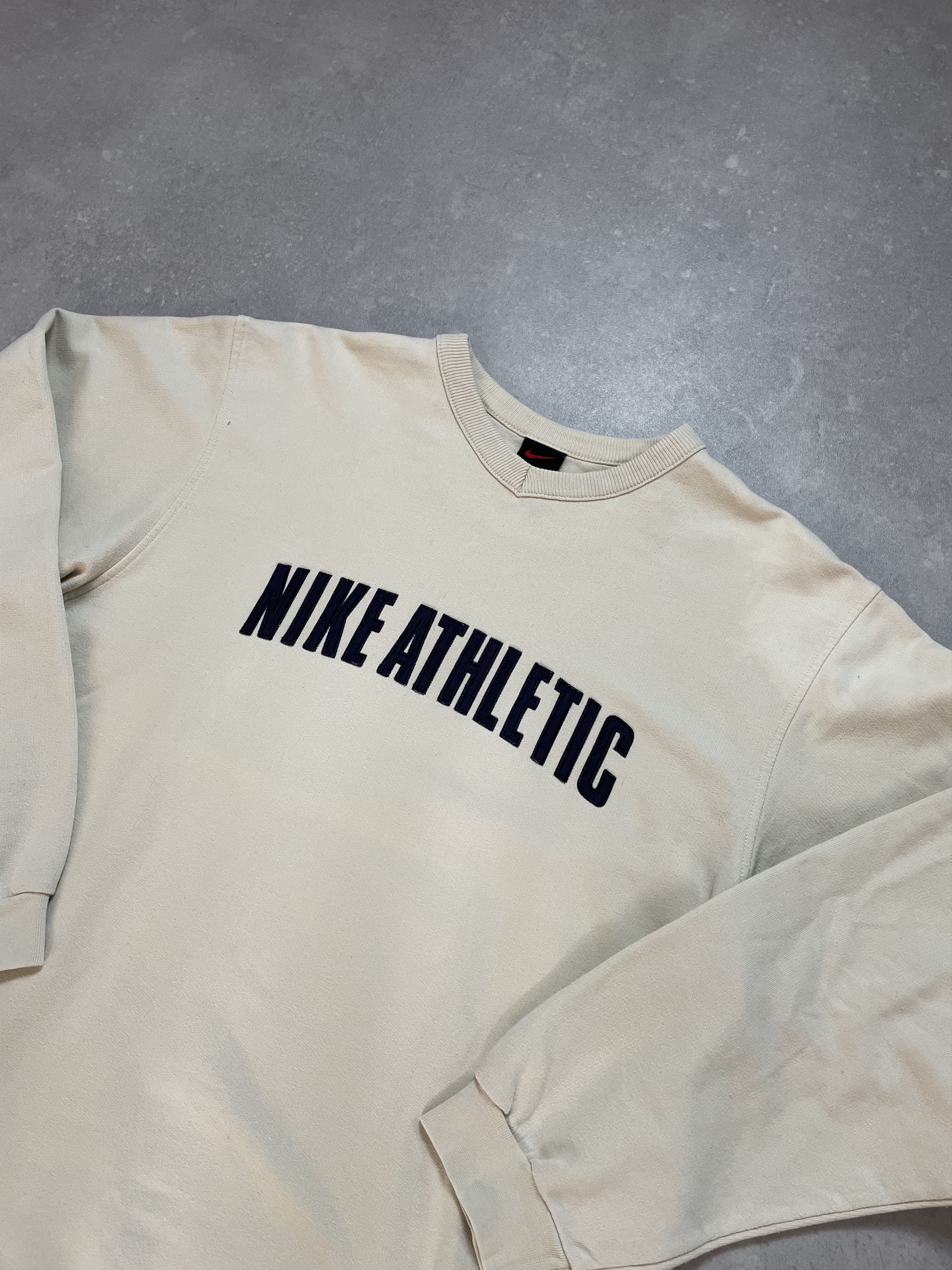 Nike Nike Vintage Sweatshirt / Streetwear Style Size US M / EU 48-50 / 2 - 4 Thumbnail
