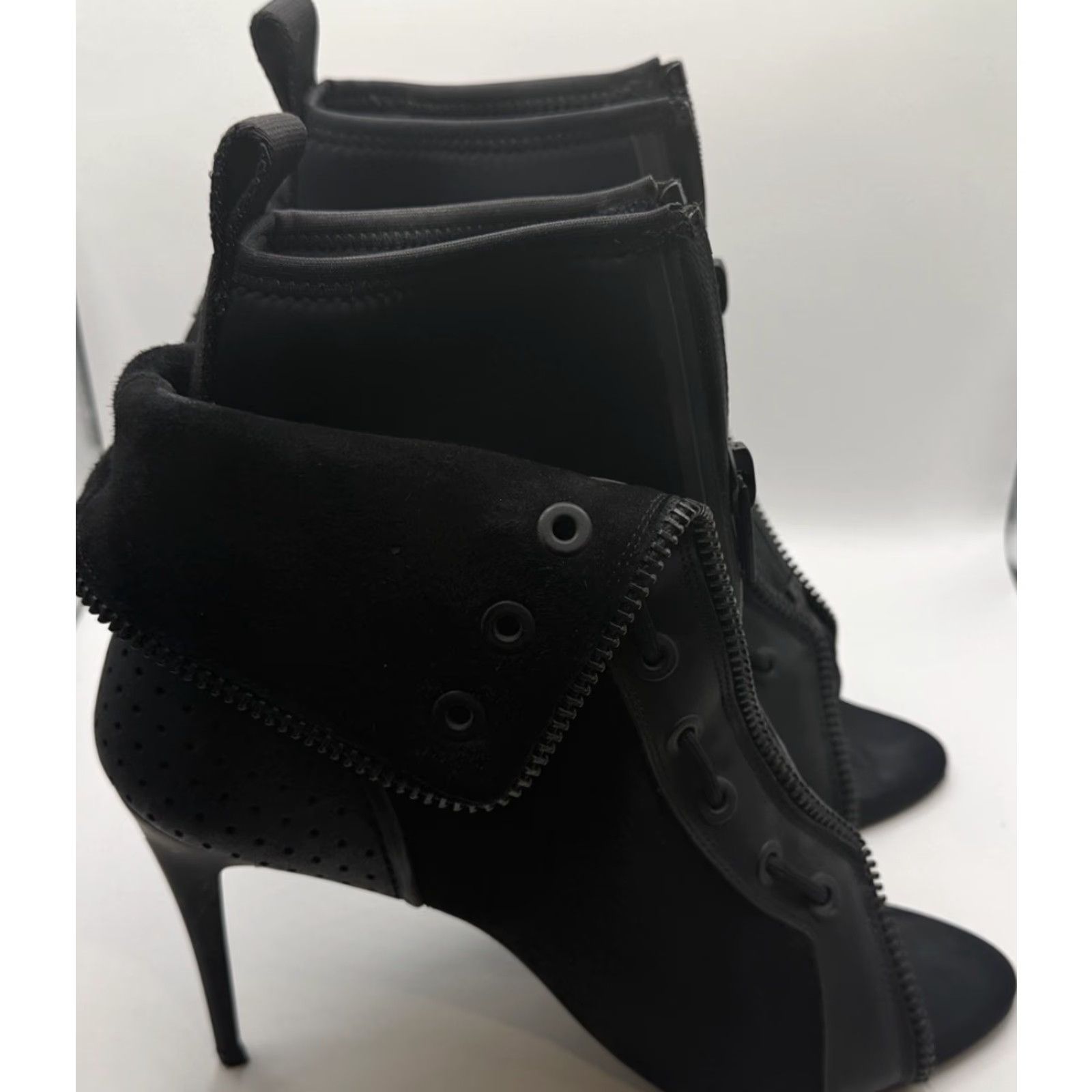 H&M VINTAGE Alexander Wang H&M Black Pointed Heels Scuba Leather Laces Boots Women's 9.5 41 Black Lace Portugal Size US 9.5 / IT 39.5 - 3 Thumbnail