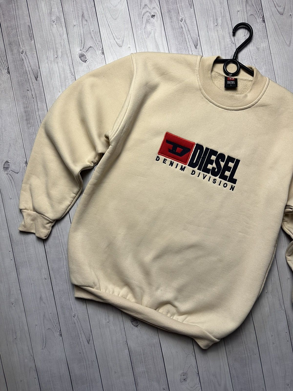 Diesel × Vintage Vintage Diesel Division sweatshirt logo size M/L Size US M / EU 48-50 / 2 - 2 Thumbnail