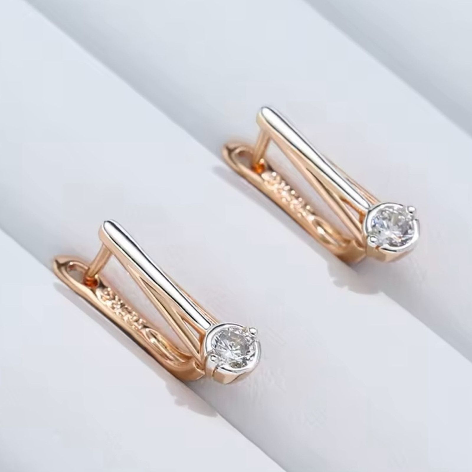 Other Delicate Rose Gold English Earrings Size ONE SIZE - 5 Thumbnail