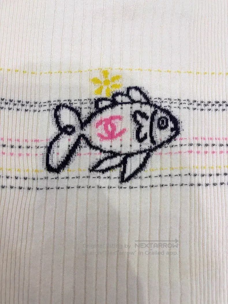 Chanel Chanel Beige little fish knitted short sleeves Size XS / US 0-2 / IT 36-38 - 4 Thumbnail