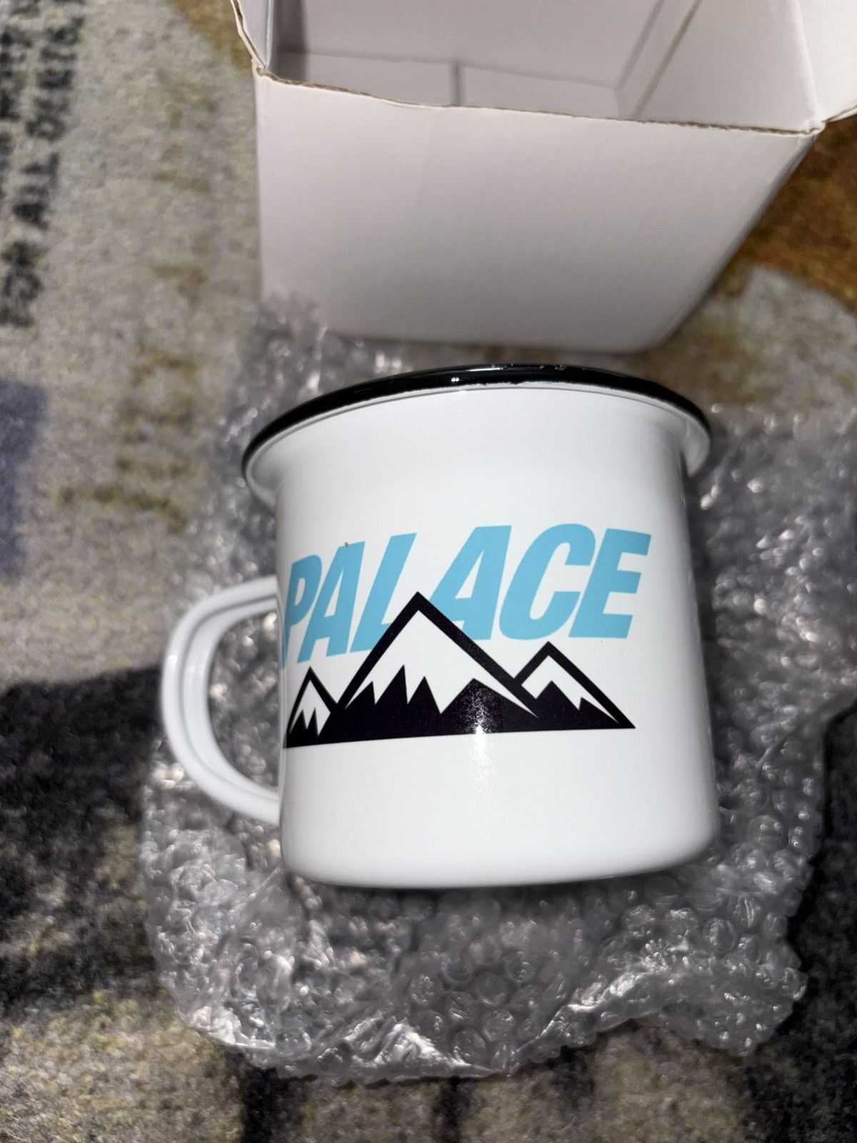 Palace Palace Enamel Mug Size ONE SIZE - 1 Thumbnail