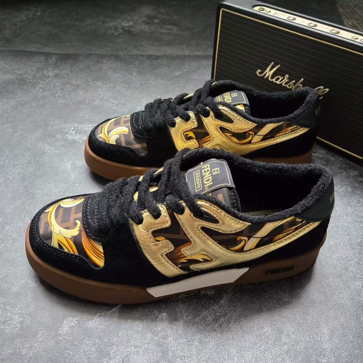 Balenciaga Balenciaga Collab Gold Lowtop Sneakers 40 Men Size US 7.5 / EU 40-41 - 1 Thumbnail