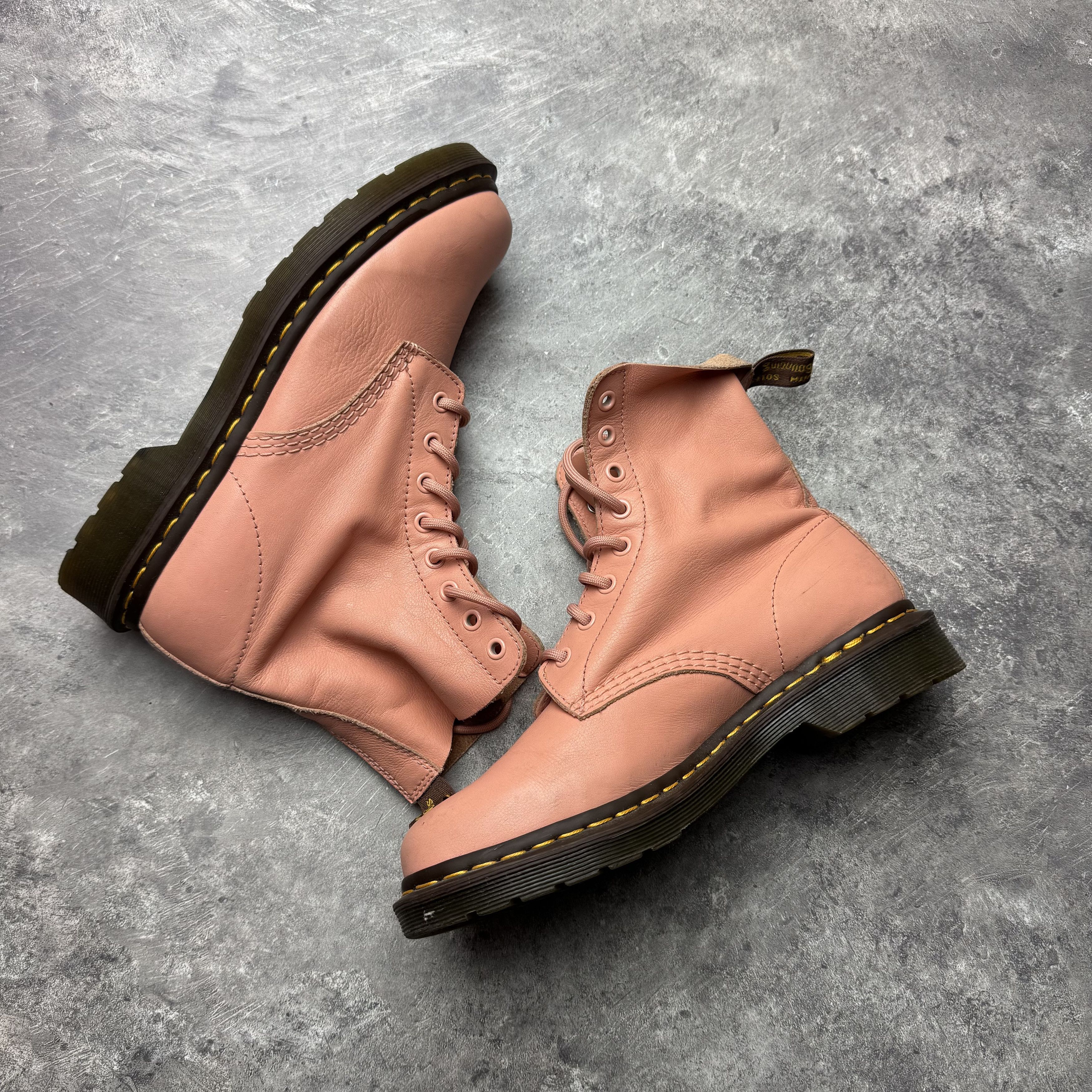 Dr. Martens Dr. Martens 1460. us 9 41 Size US 9 / IT 39 - 8 Thumbnail