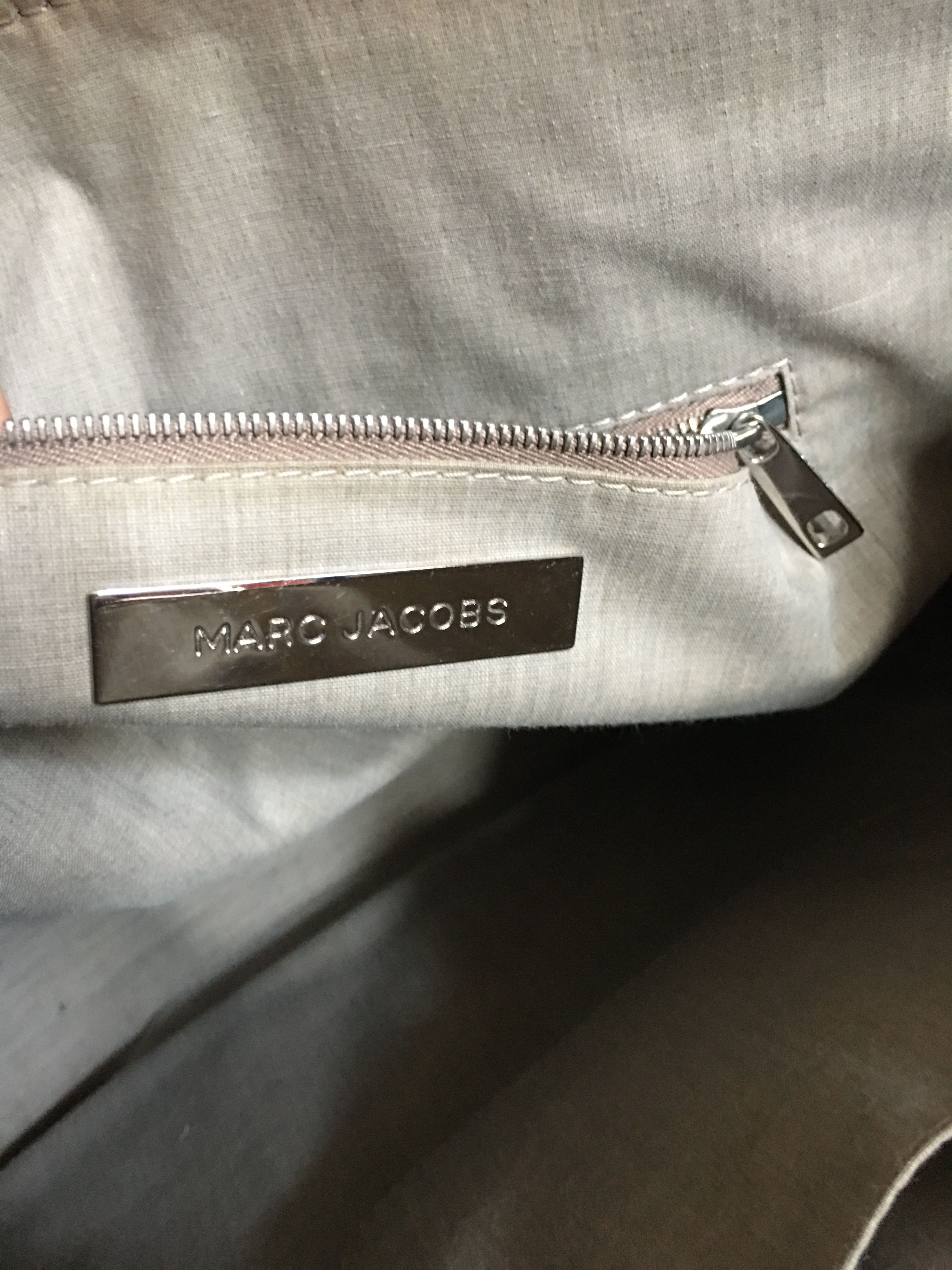 Marc Jacobs Marc Jacobs Womens Patent Leather Shoulder Bag Handbag Size ONE SIZE - 16 Thumbnail
