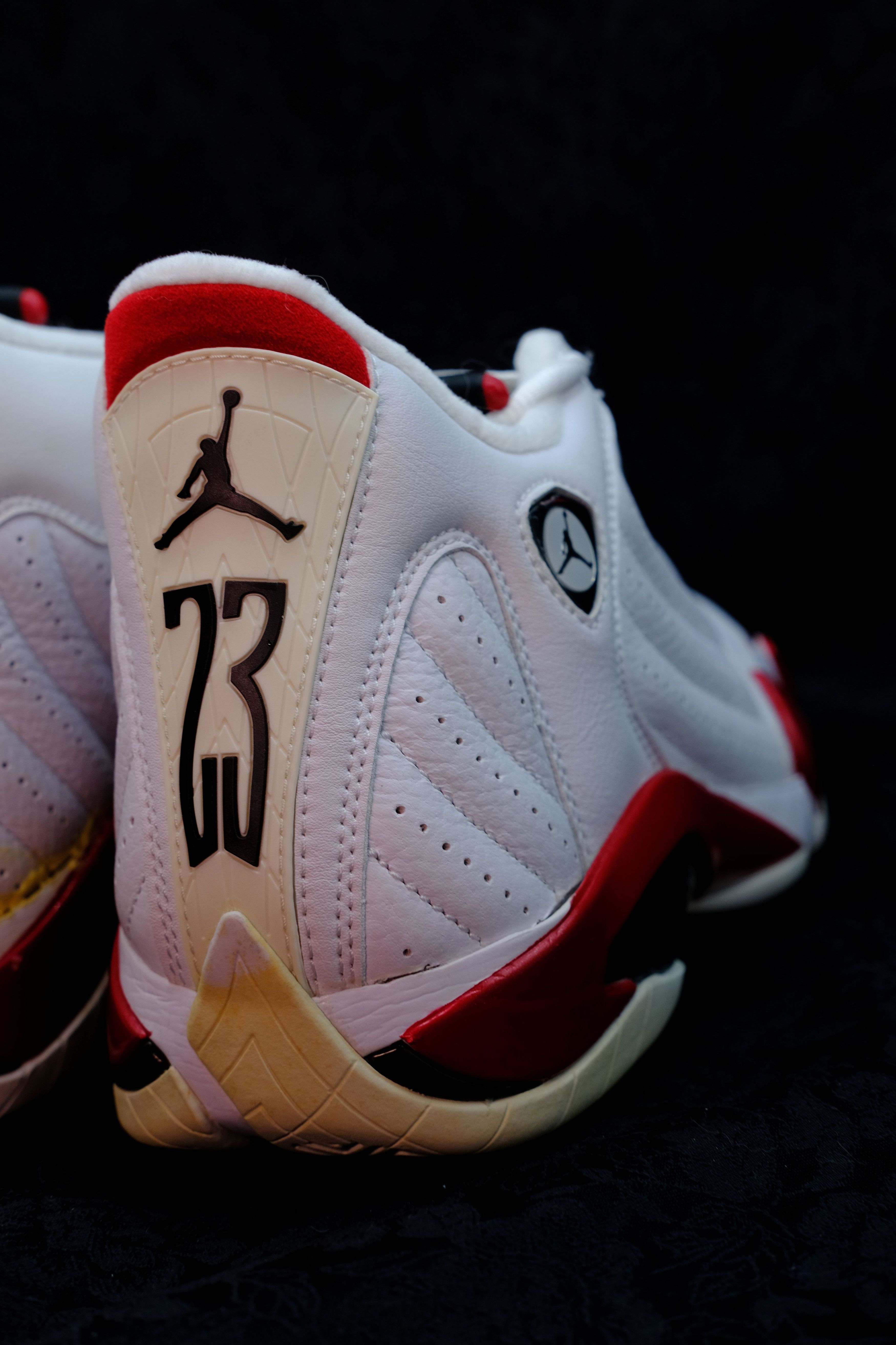 Nike 2005 Nike Air Jordan 14 White Red Candy Cane Size US 8.5 / EU 41-42 - 5 Thumbnail