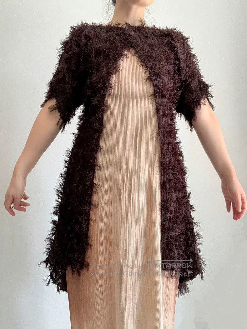 Issey Miyake Issey Miyake Fuzzy Ruched Coat Size M / US 6-8 / IT 42-44 - 2 Thumbnail