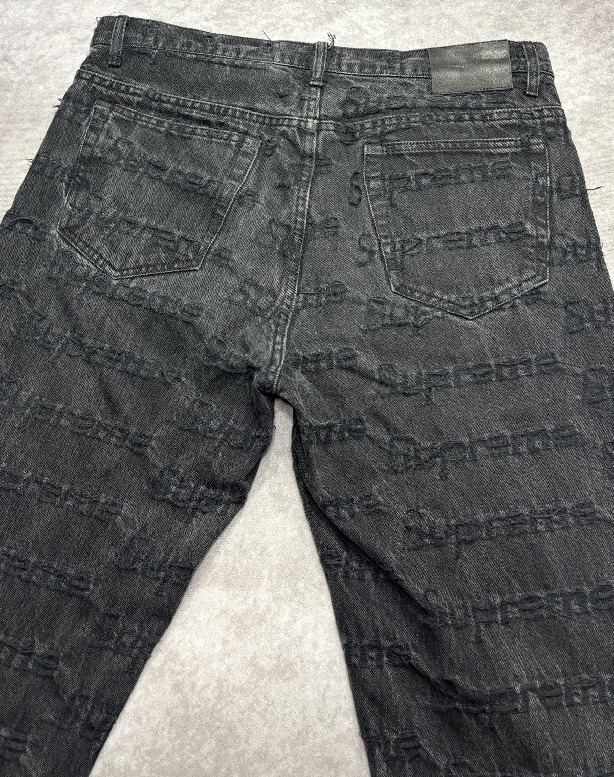 Supreme Supreme Frayed Logo Regular Jean Black (SS21) | Grailed