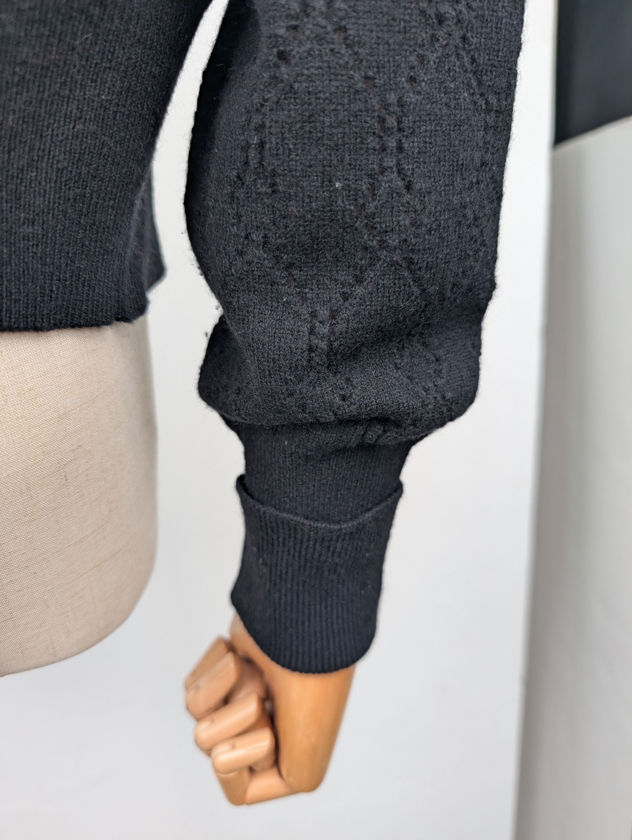 Louis Vuitton Louis Vuitton Black Open Cardigan With Gold Chain Size XS / US 0-2 / IT 36-38 - 6 Thumbnail