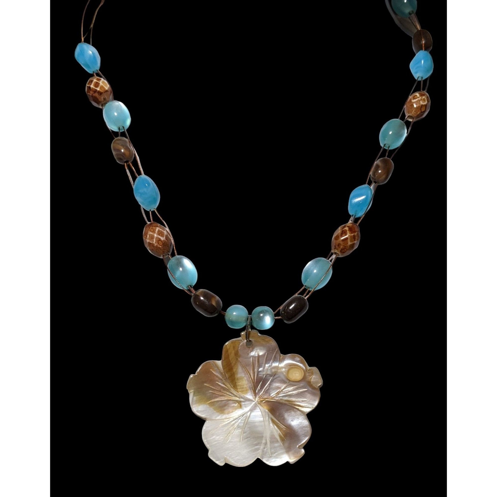 Other Vintage Mother Of Pearl Flower Beaded Necklace Size ONE SIZE - 2 Thumbnail