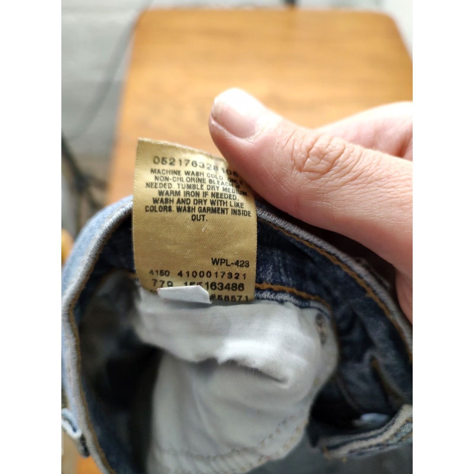 Levi's VINTAGE Levi's 515 Shorts Womens 8 31 Blue Denim Pockets Light Wash Cut Off 90s Outdoor Size 30" / US 8 / IT 44 - 6 Thumbnail