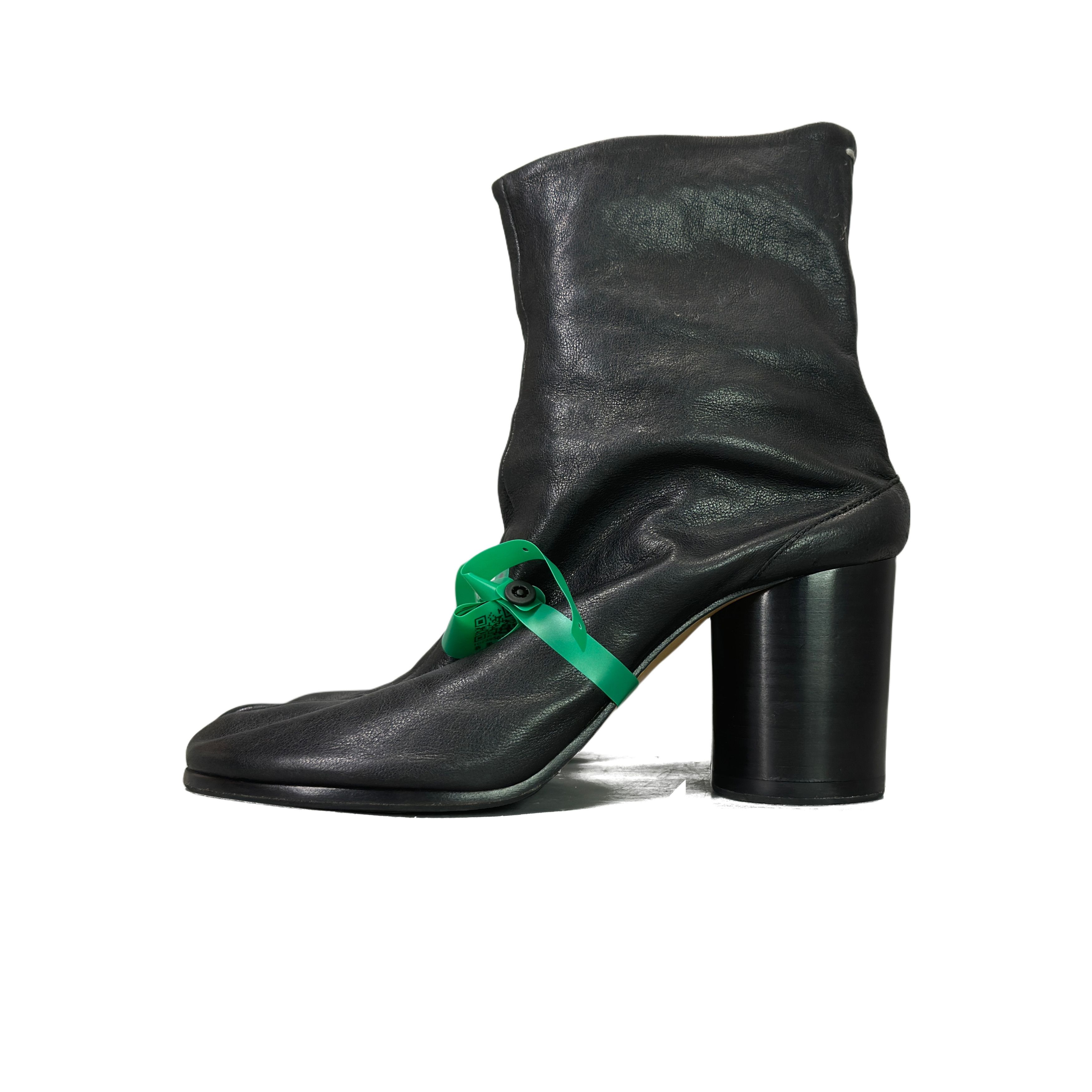 Maison Margiela Maison Margiela Black Leather Tabi Boots Size 38 Size US 8 / IT 38 - 1 Thumbnail