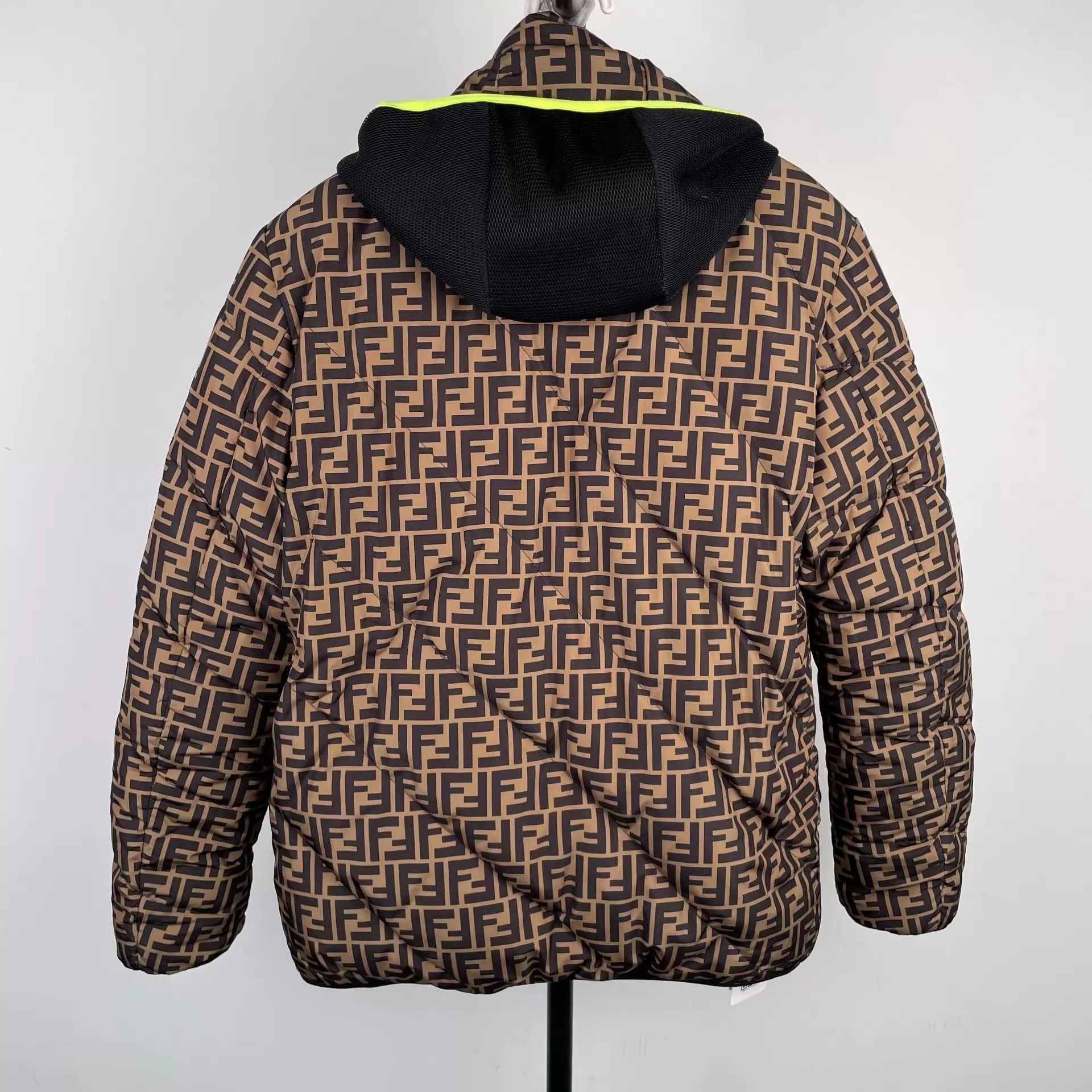 Fendi Fendi Full Logo Down Jacket Brown 44 Size M / US 6-8 / IT 42-44 - 2 Thumbnail