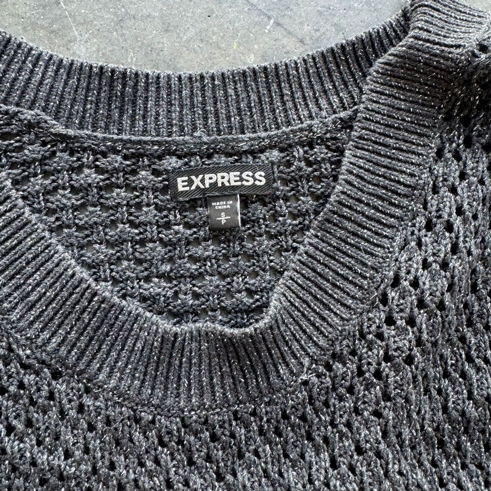 Express VINTAGE Express Grey Knit 3/4 Sleeve Shimmer Sweater Women's Small Size S / US 4 / IT 40 - 3 Thumbnail