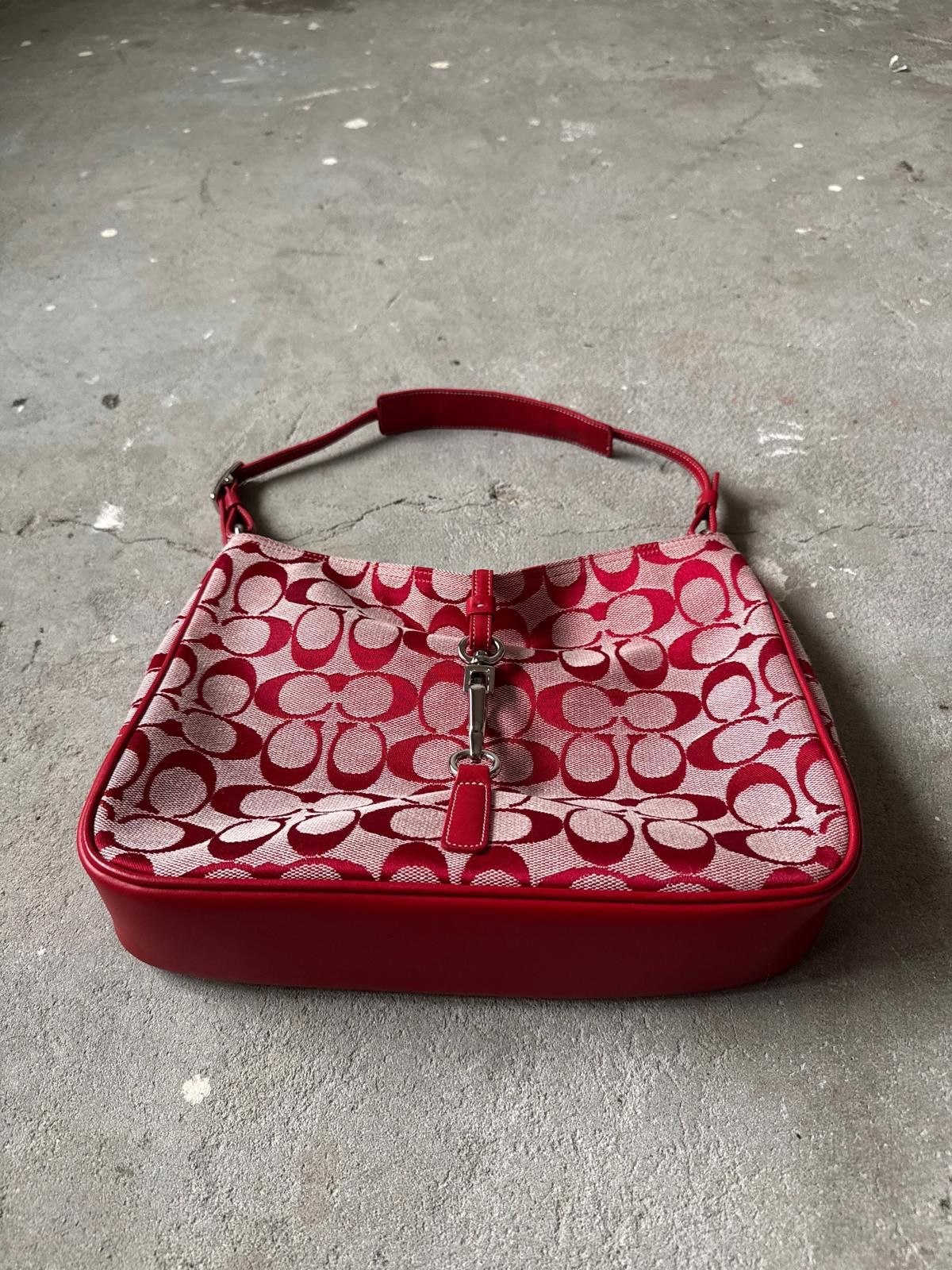 Coach Coach Hobo Signature Clip Canvas Handbag Red Size ONE SIZE - 8 Thumbnail