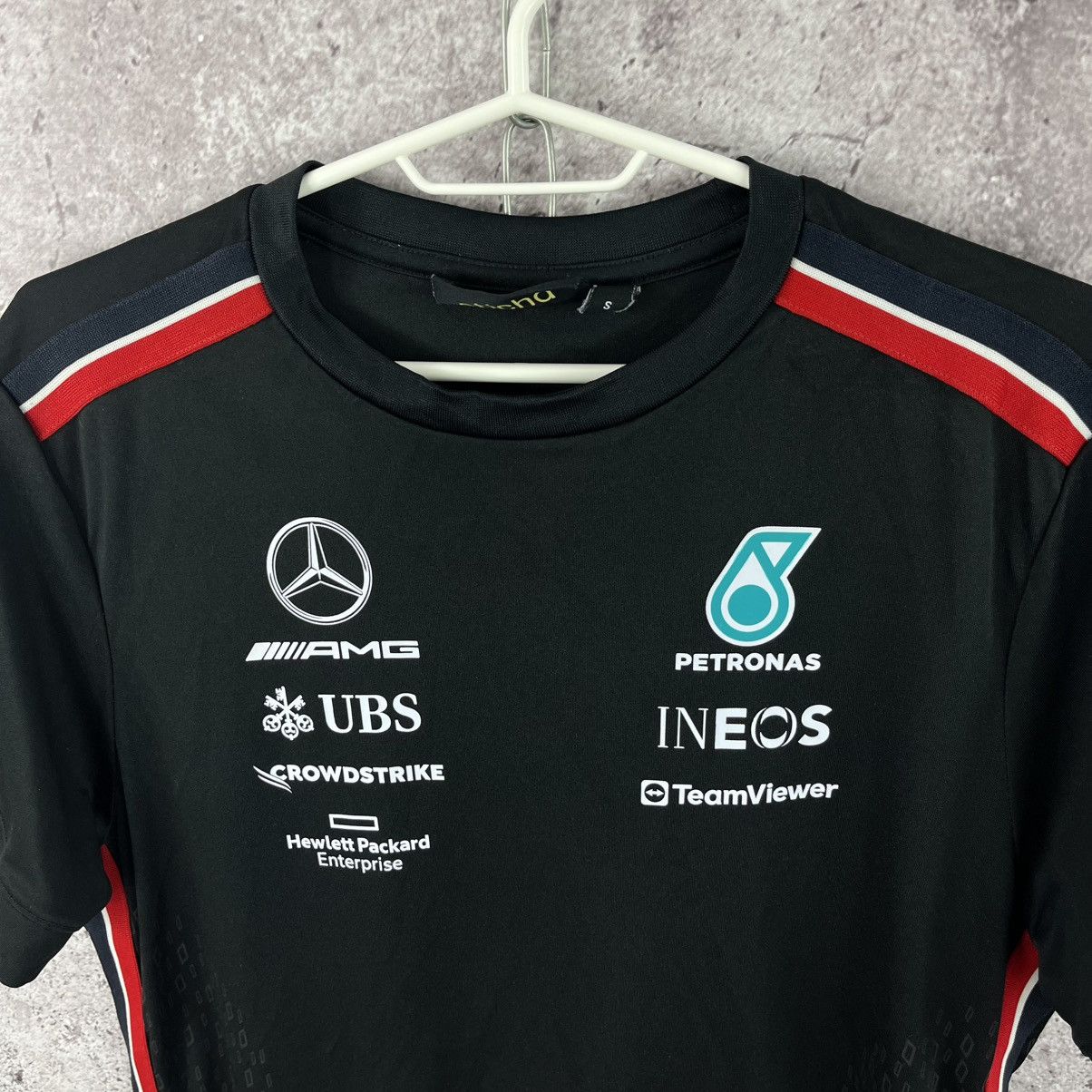 Mercedes-Benz AMG Mercedes Petronas Formula One Team T-Shirt Jersey Size S Size US S / EU 44-46 / 1 - 2 Thumbnail