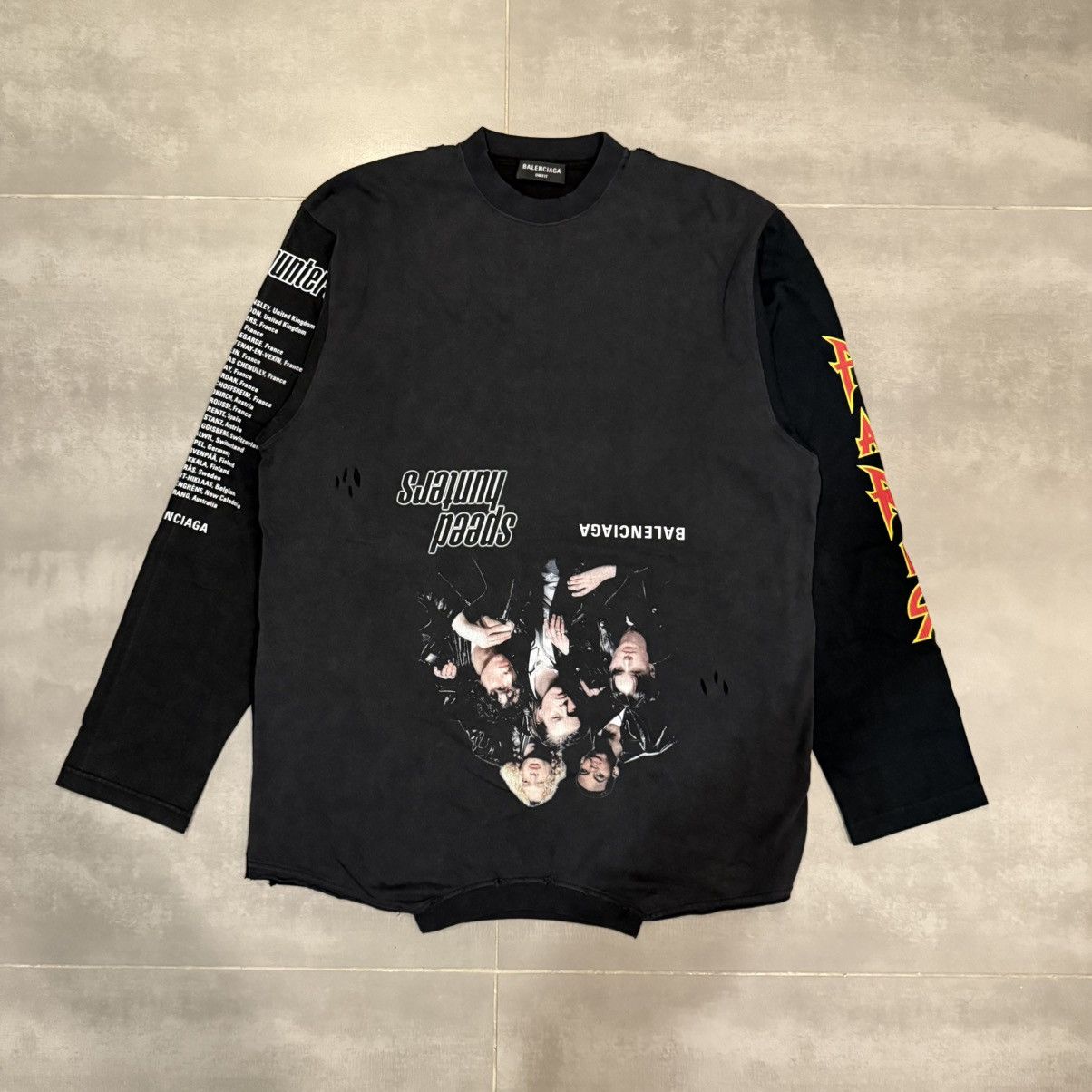 バレンシアガtシャツ　speed hunters upsidedown Balenciaga Speed Hunter Upside Down T-Shirt — CONSUMED