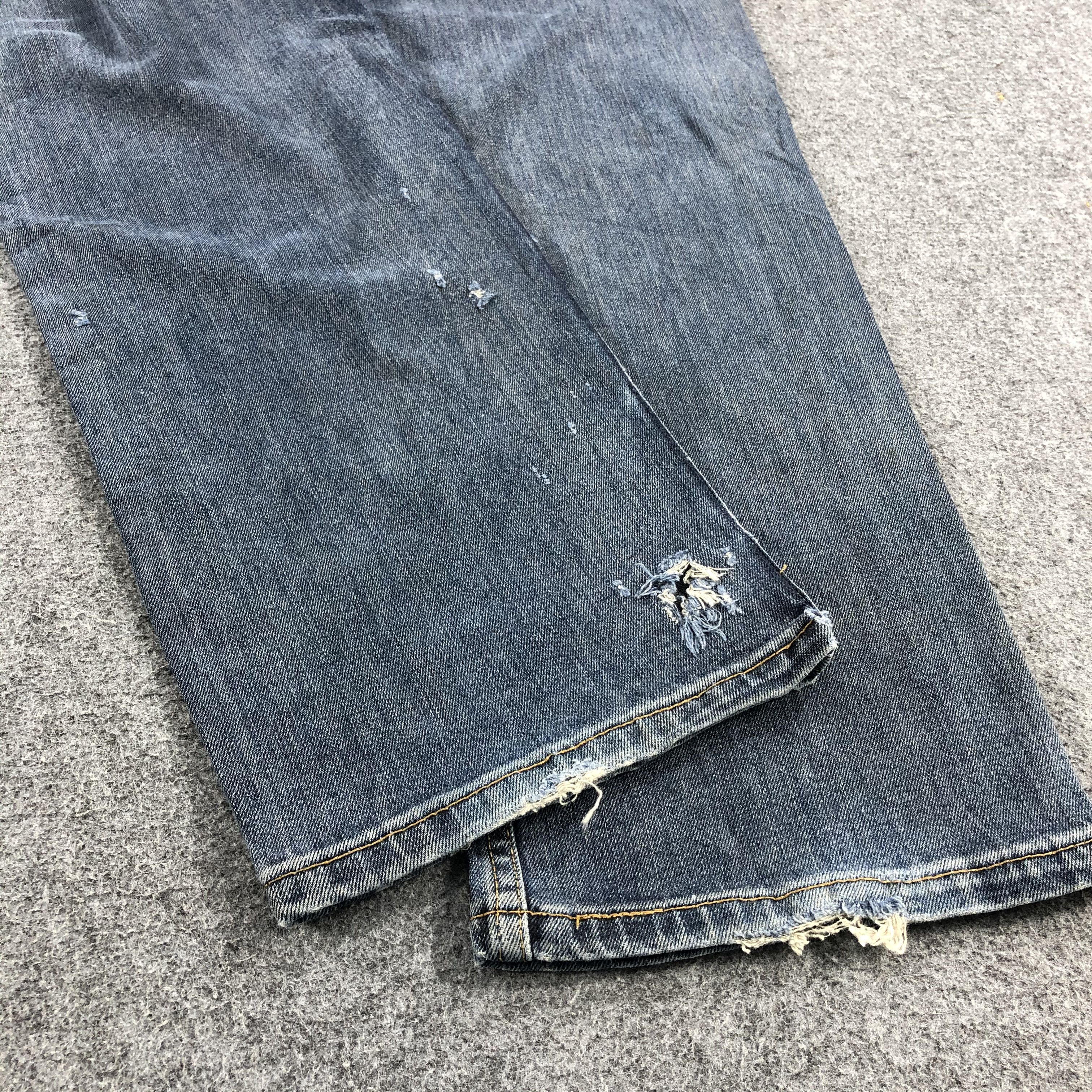 Levi's Vintage Levis 504 Jeans Distressed Denim KJ485 Size US 34 / EU 50 - 5 Thumbnail