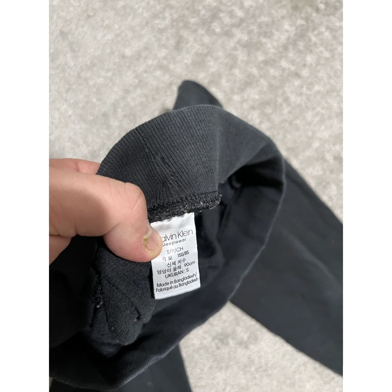 Calvin Klein Calvin Klein Performance Black Sweatpants Women's Small Logo Joggers CK Logo Cotton/Polyester Activewear 90s/Vintage Style Women S Size 28" / US 6 / IT 42 - 5 Thumbnail