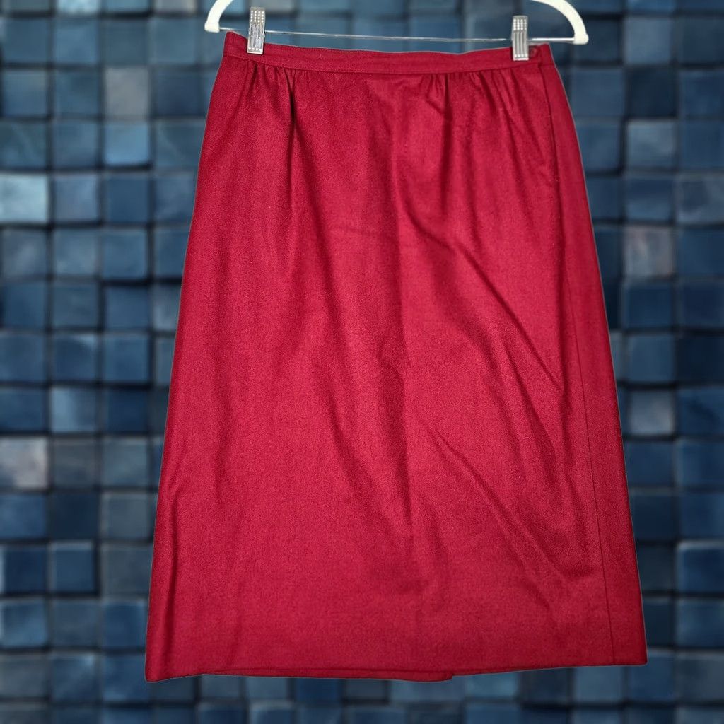 Pendleton VINTAGE Pendleton Skirt Women's A-Line Wool Red 12 Short Lined Vintage Size 34" / US 12 / IT 48 - 1 Thumbnail