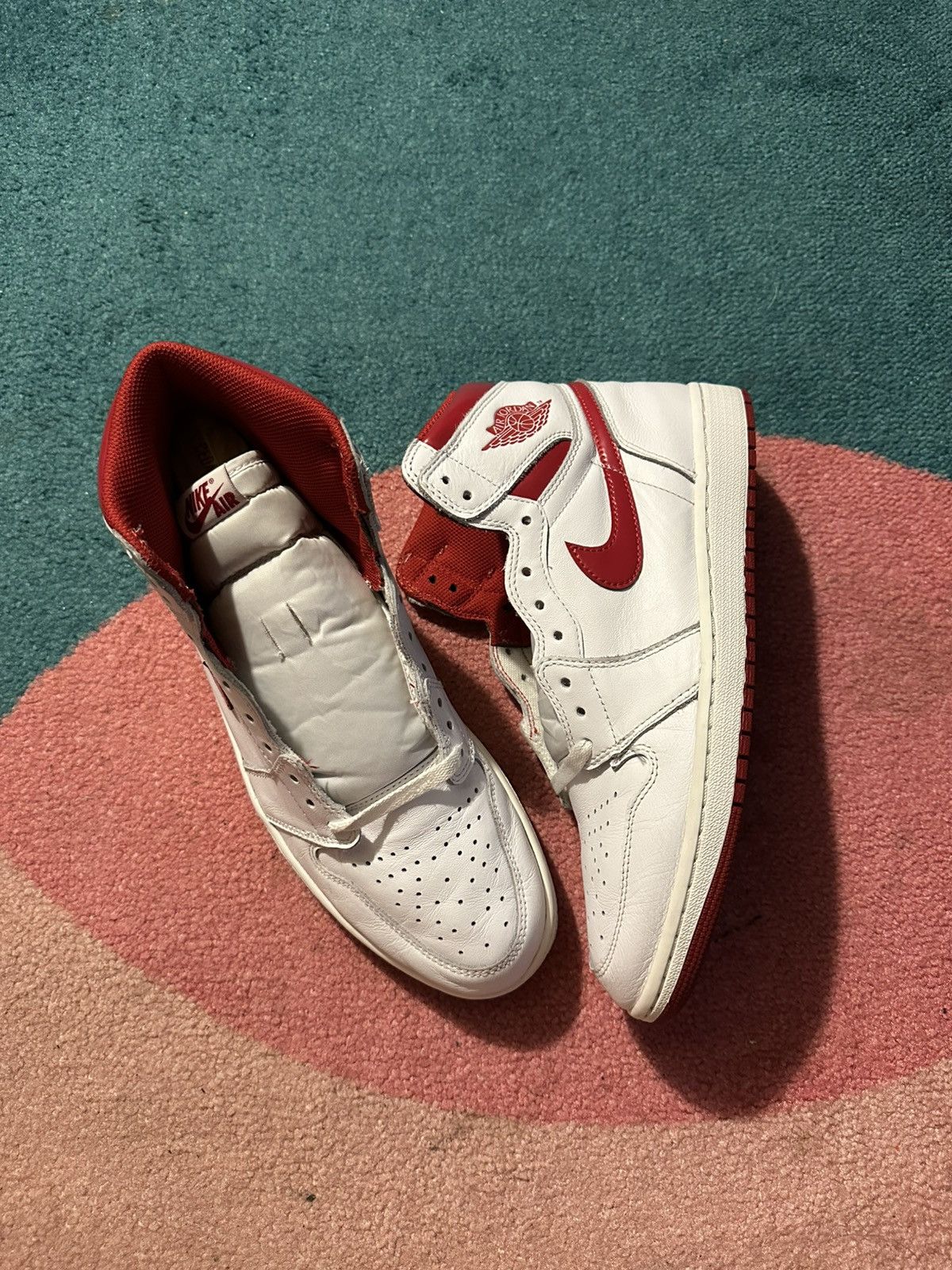 Jordan Brand Air Jordan 1 Retro Metallic Red (2017) Size US 11.5 / EU 44-45 - 1 Thumbnail