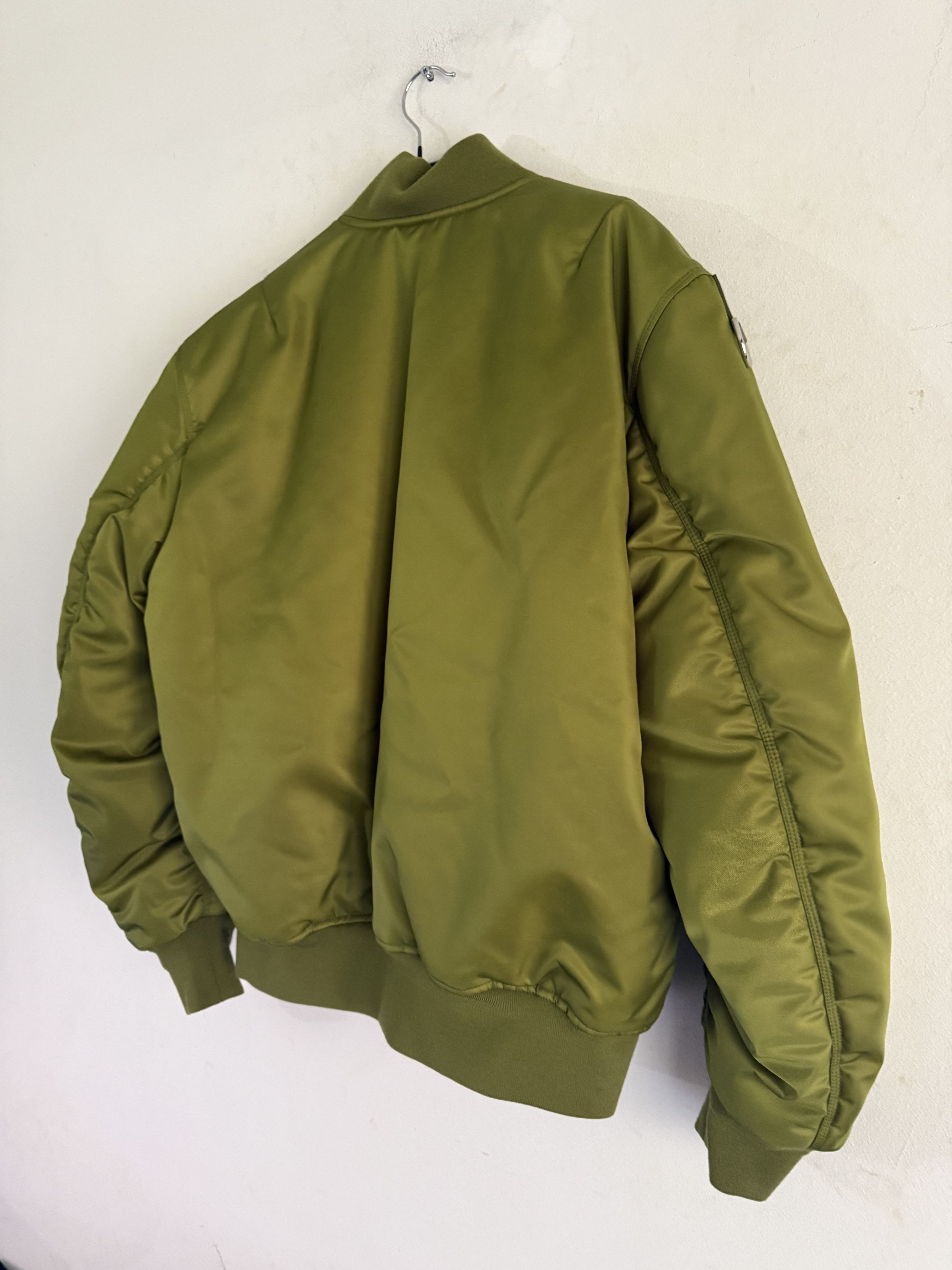 Gucci Runway FW '24 Logo-Appliquéd Padded Satin Bomber Jacket Size US M / EU 48-50 / 2 - 5 Thumbnail