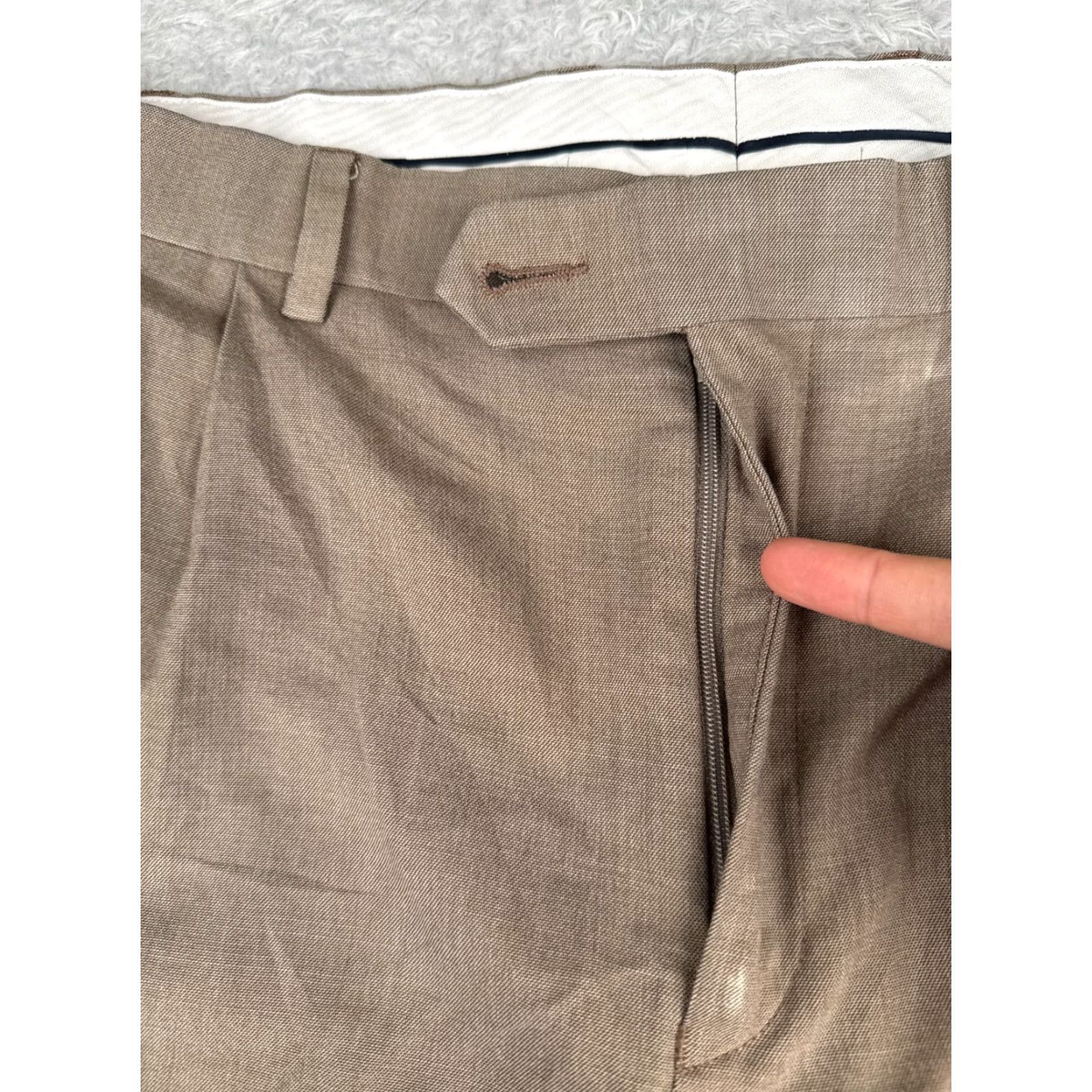 Ralph Lauren Lauren Ralph Lauren Pants Men 38 Beige Polyester Rayon Blend Pleated 38x30 Dress Pants Size US 38 / EU 54 - 5 Thumbnail