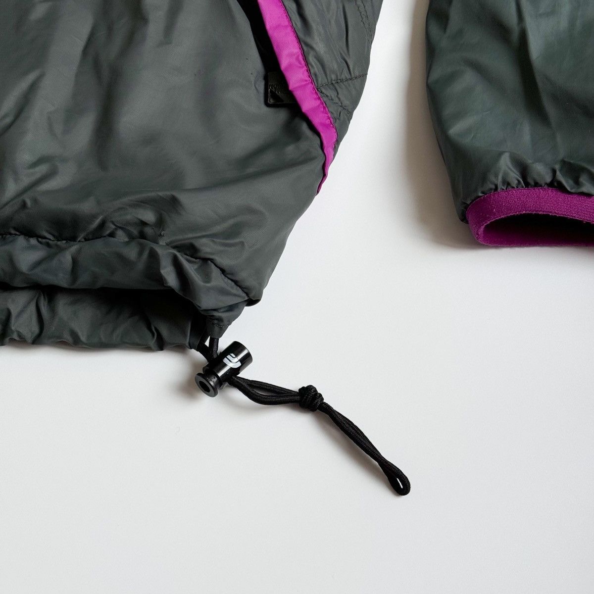The North Face Vintage The North Face Reversible Nylon Fleece Jacket Anorak Size US XL / EU 56 / 4 - 15 Thumbnail