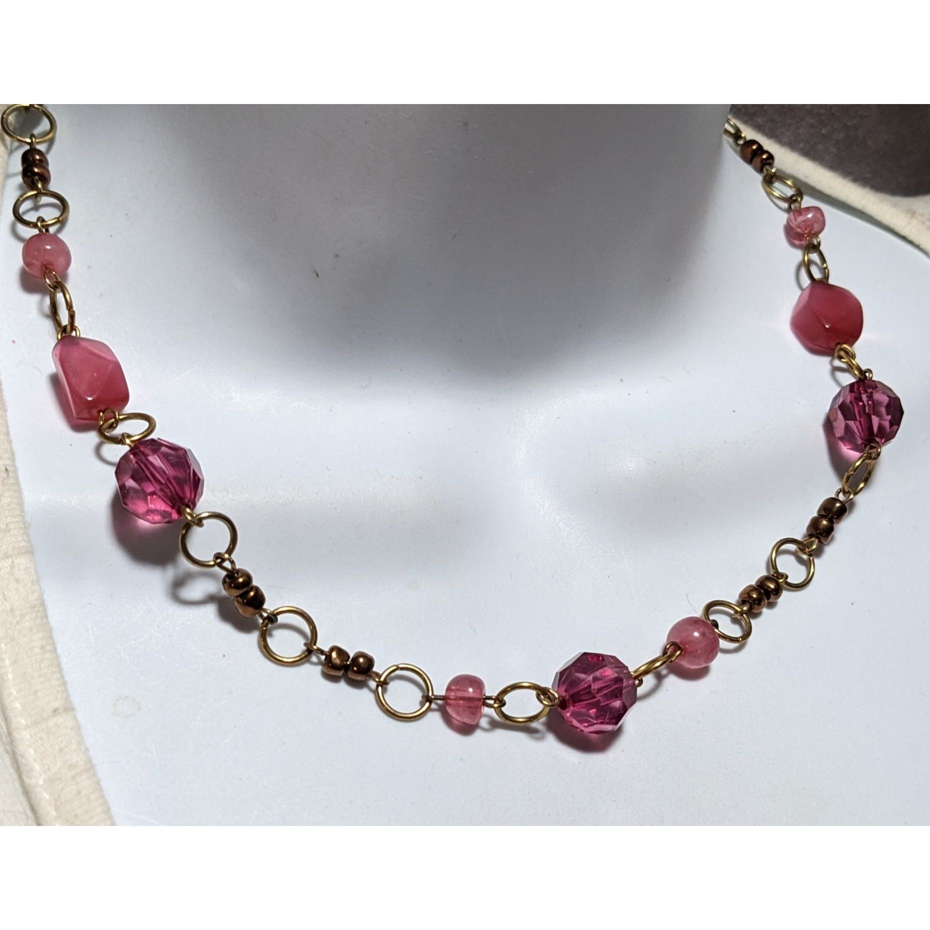 Other Pink And Gold Abstract Beaded Gem Necklace Size ONE SIZE - 6 Thumbnail