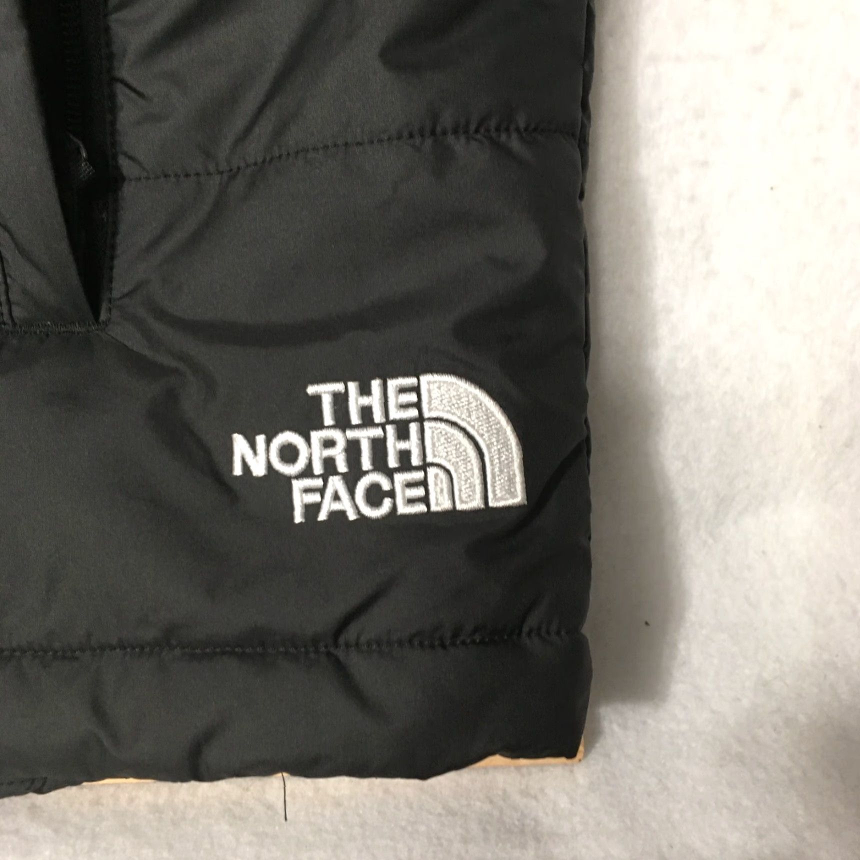 The North Face The North Face vest TNF puffer quilted XL Black Mens Embroidered TRANSMEDICS Size US XL / EU 56 / 4 - 2 Thumbnail