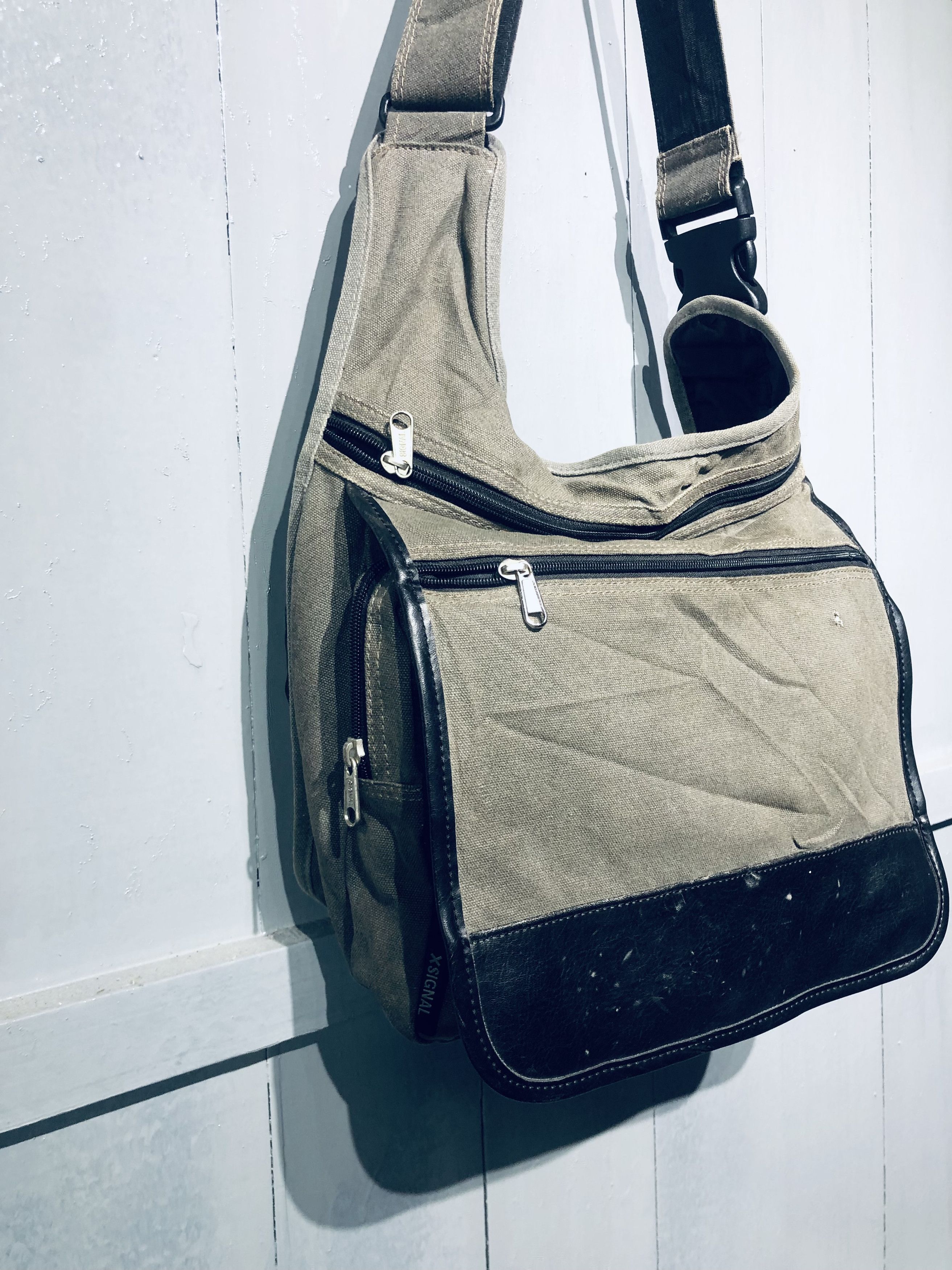 Japanese Brand JAPANESE XSIGNAL STREETWEAR FASHION STYLE CROSSBODY BAG Size ONE SIZE - 2 Thumbnail