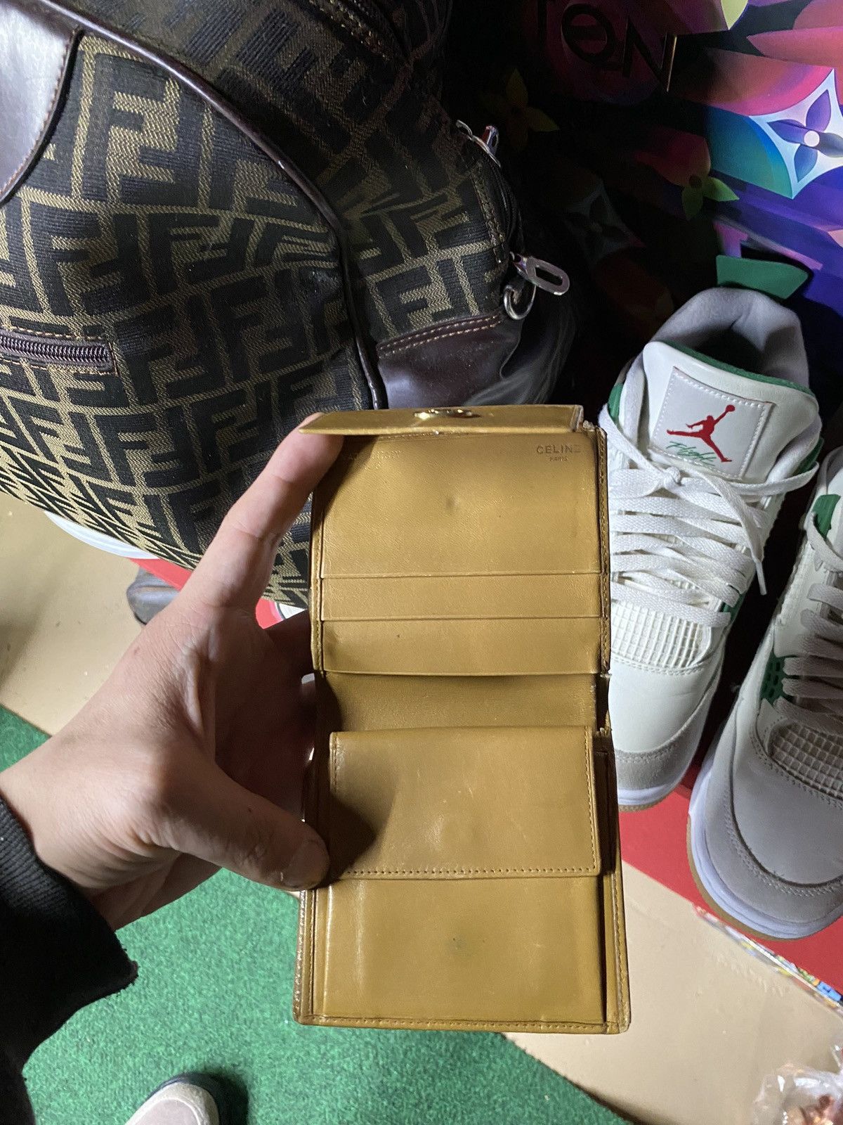 Celine × Designer Celine Vintage Womens Monogram Leather Wallet Size ONE SIZE - 6 Thumbnail