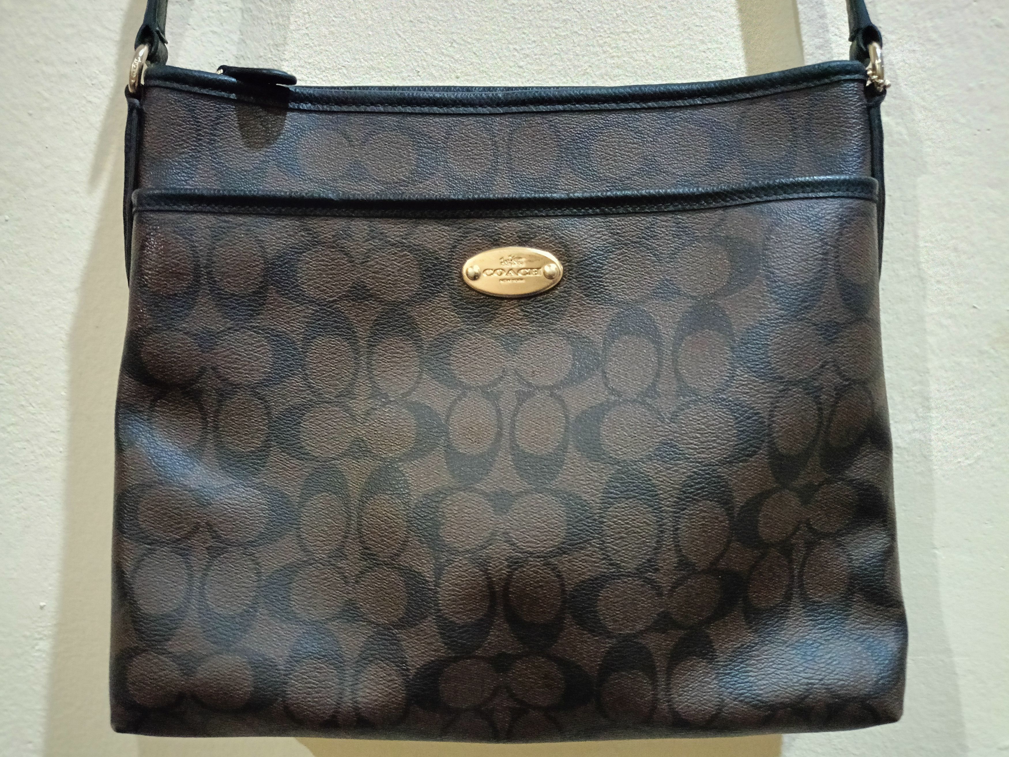 Coach × Vintage Coach Sling Bag Size 30 - 1 Thumbnail