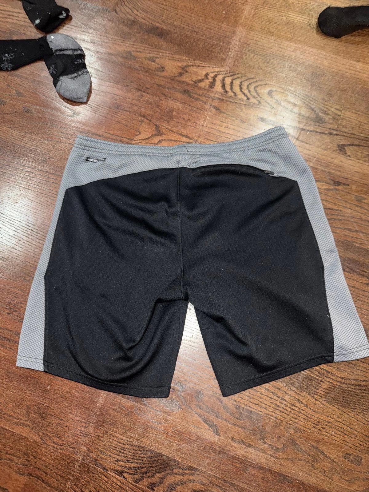 Nike VTG Y2K Nike Sphere Knit Athletic Shorts Rare ACG Sz M Size US 32 / EU 48 - 5 Thumbnail