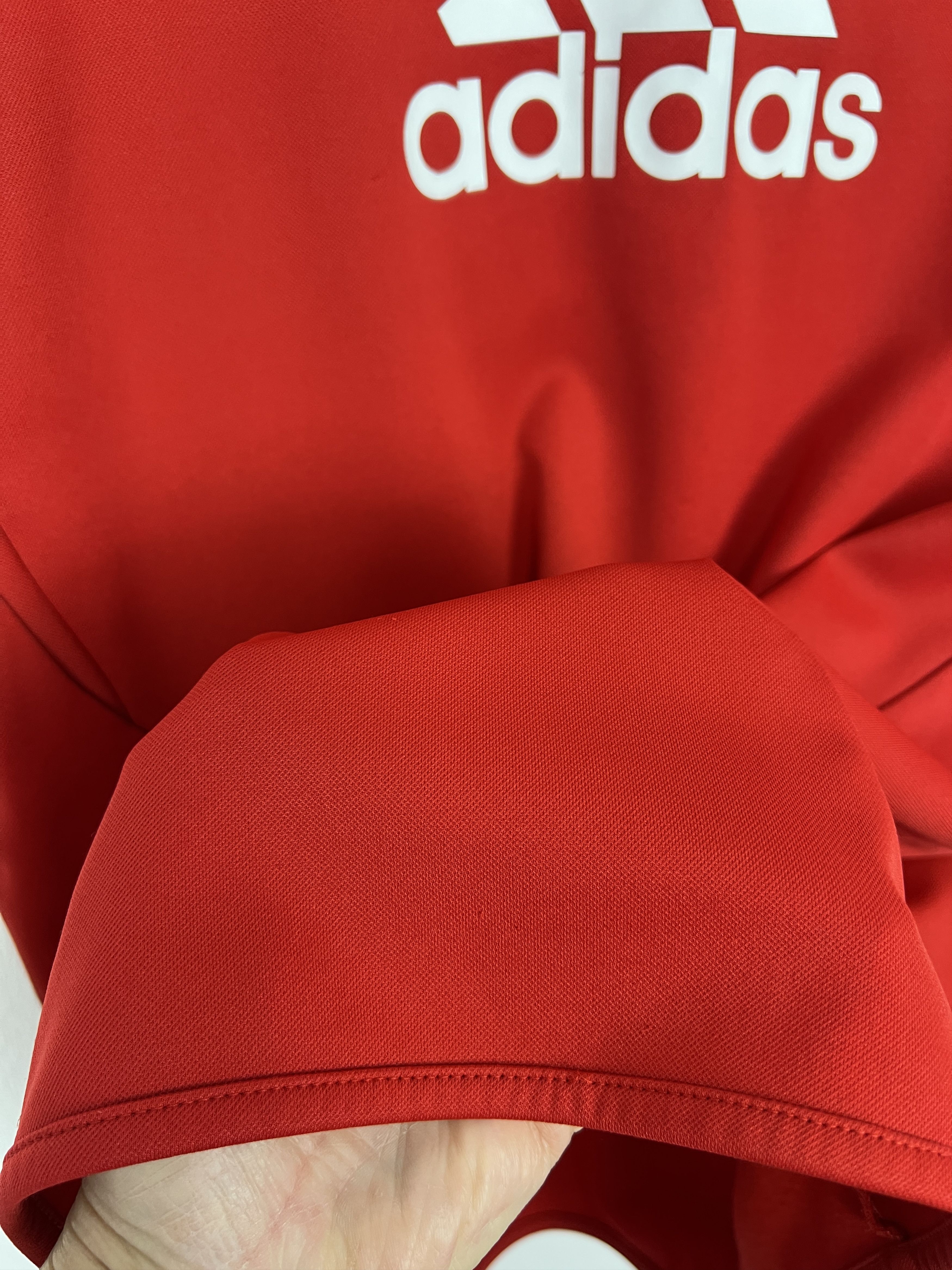 Adidas Vintage Adidas Liverpool Football Sweatshirt Soccer Jacket Size US L / EU 52-54 / 3 - 18 Thumbnail
