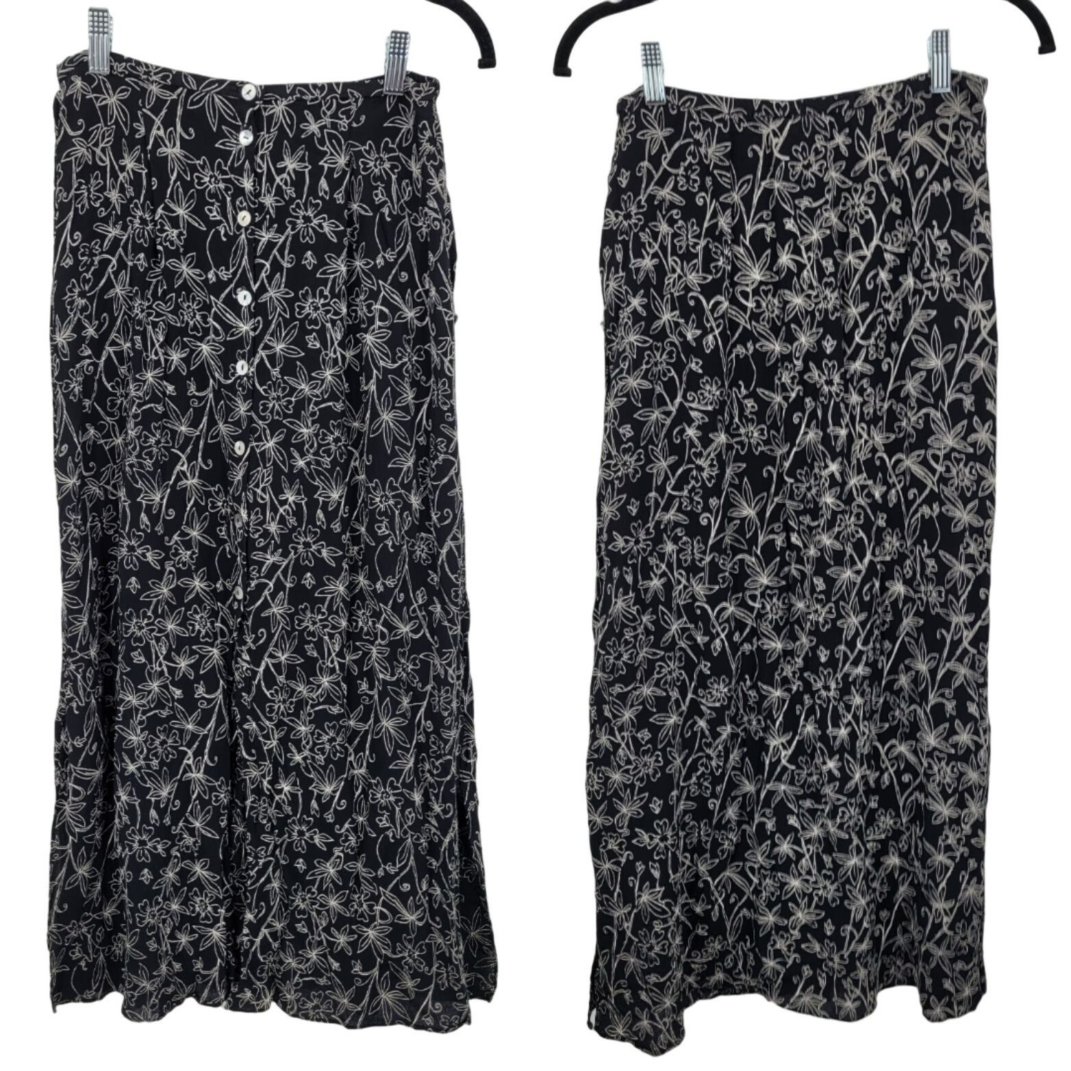 Vintage Vintage Maxi Skirt M Black White Floral Rayon Button Front Size 26" / US 2 / IT 38 - 13 Thumbnail
