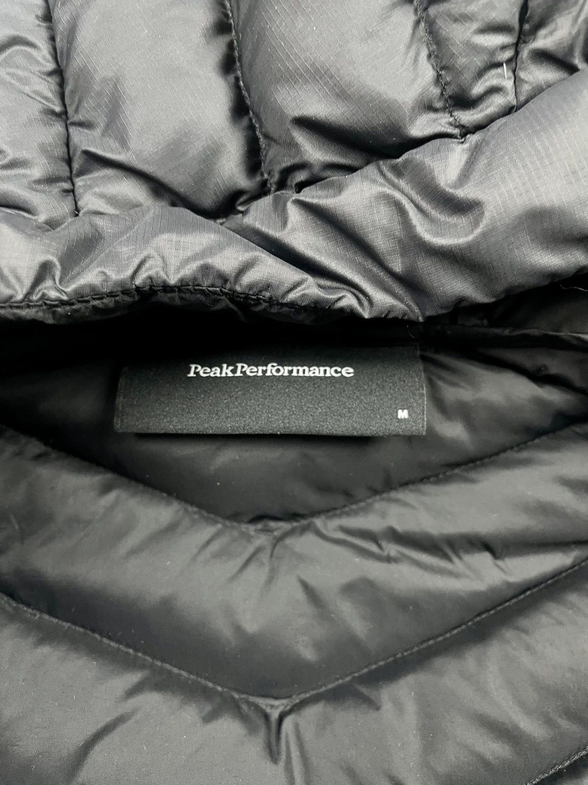 Peak Performance PEAK Performance M Woman Frost DH Jacket – Black, Down ev Size M / US 6-8 / IT 42-44 - 4 Thumbnail