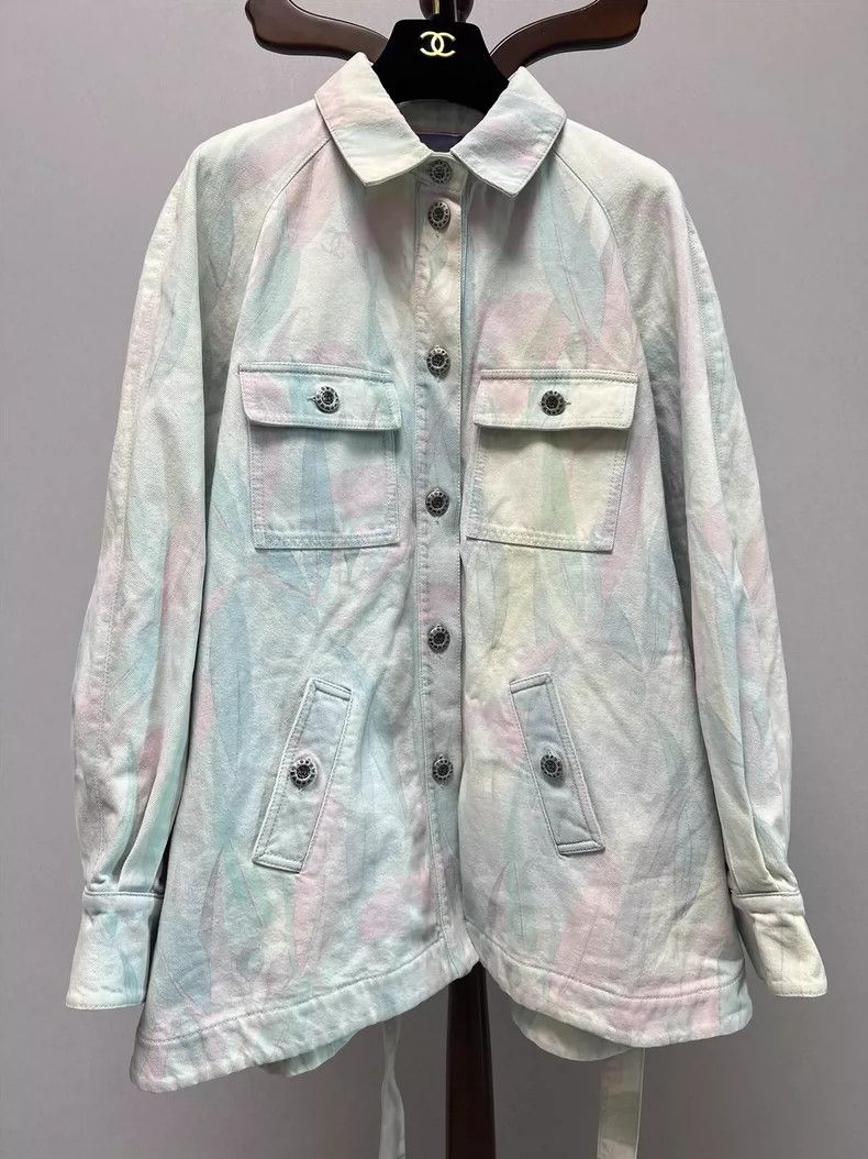 Chanel Chanel Chanel 20 Vacation Series Tie-dyed Washed Denim Jack Size XS / US 0-2 / IT 36-38 - 1 Thumbnail