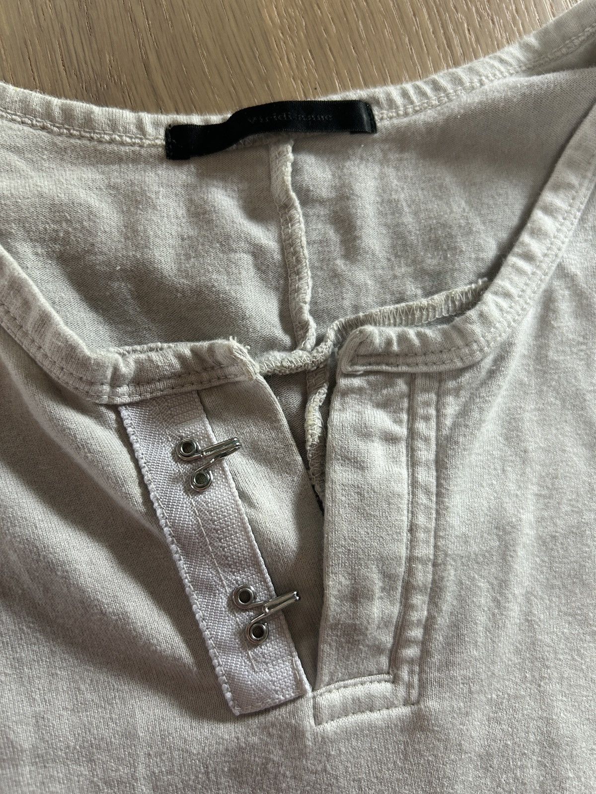 The Viridi-anne FW17 Long Multi-Pocket Henley (VI-2799-01, sz 3 fits 38) Size US M / EU 48-50 / 2 - 12 Thumbnail