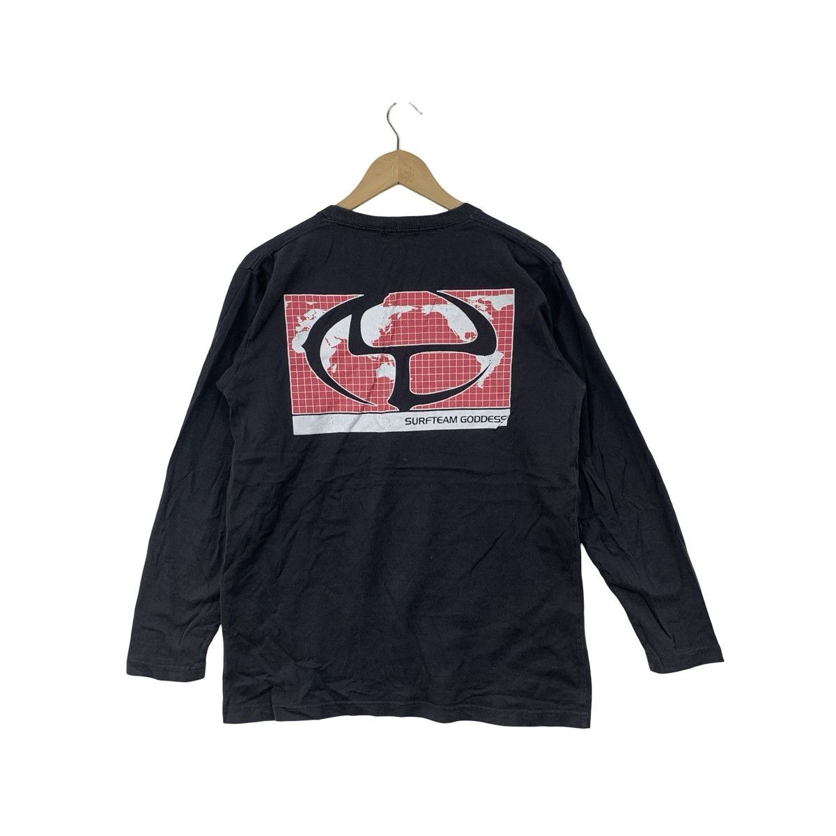 Vintage Vintage SURFTEAM GODDESS Center Logo Long Sleeve Backhit Size US L / EU 52-54 / 3 - 1 Thumbnail
