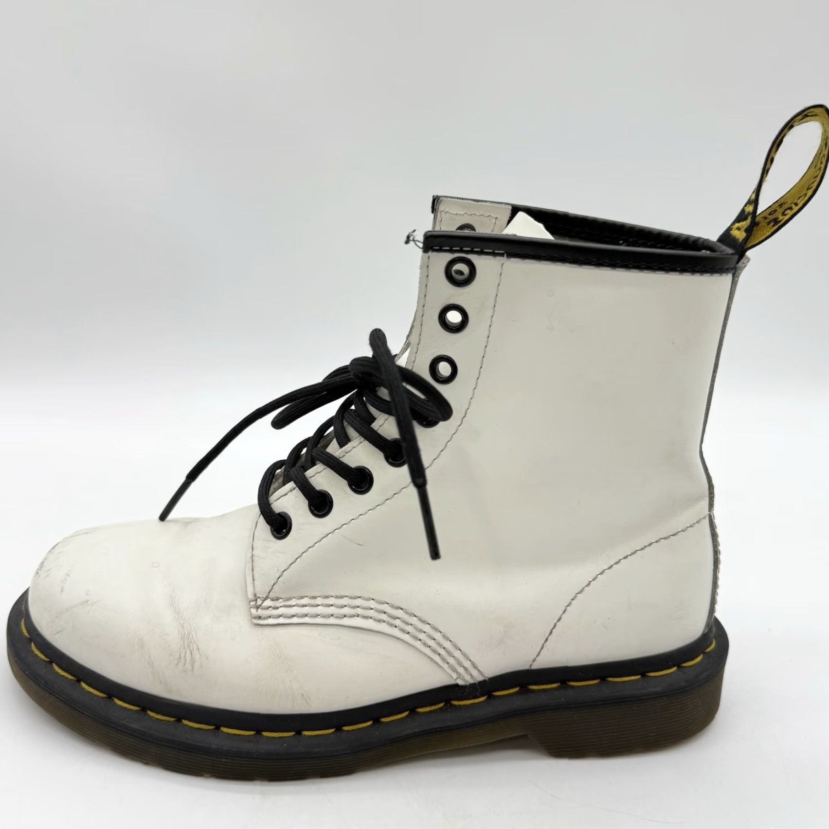 Dr. Martens VINTAGE Dr. Martens White Leather Lace-Up Boots Womens Sz 8 EU 39 Distressed Combat Leather Boots Women White 90s Style Mens? Size US 8 / IT 38 - 7 Thumbnail