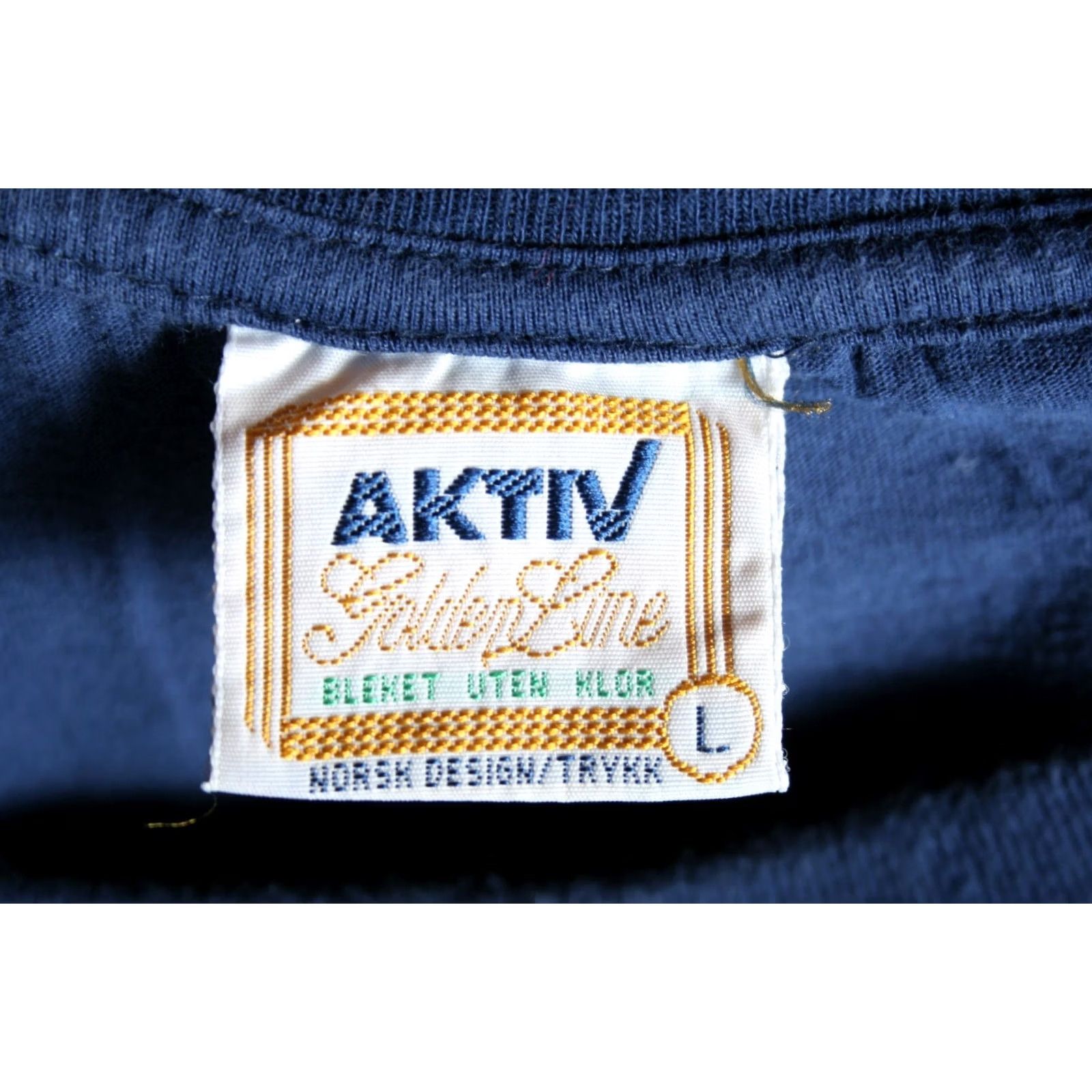 Vintage VINTAGE AKTIV Golden Line "The Original Norway" Ski Motif Print T-Shirt L Blue Graphic Tee Mens Size US L / EU 52-54 / 3 - 7 Thumbnail