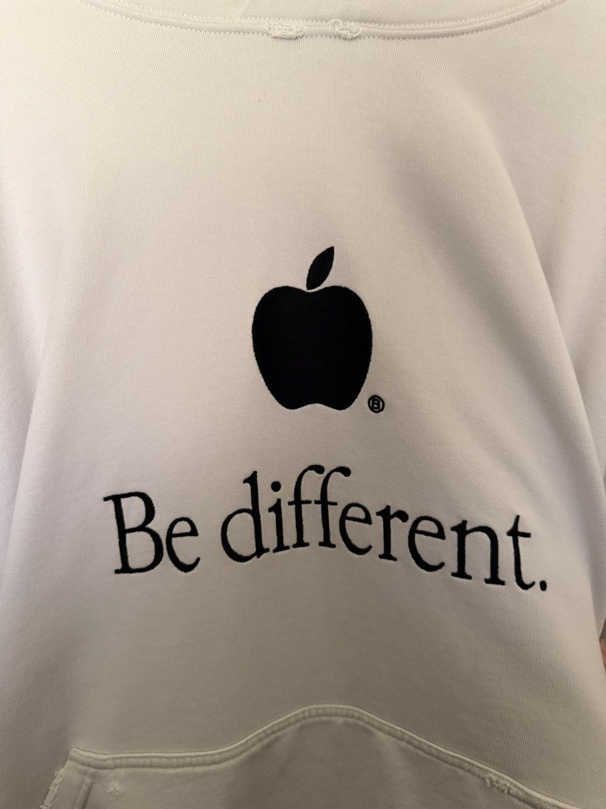 Balenciaga FW22 Be Different Large Fit Hoodie Size US M / EU 48-50 / 2 - 2 Thumbnail