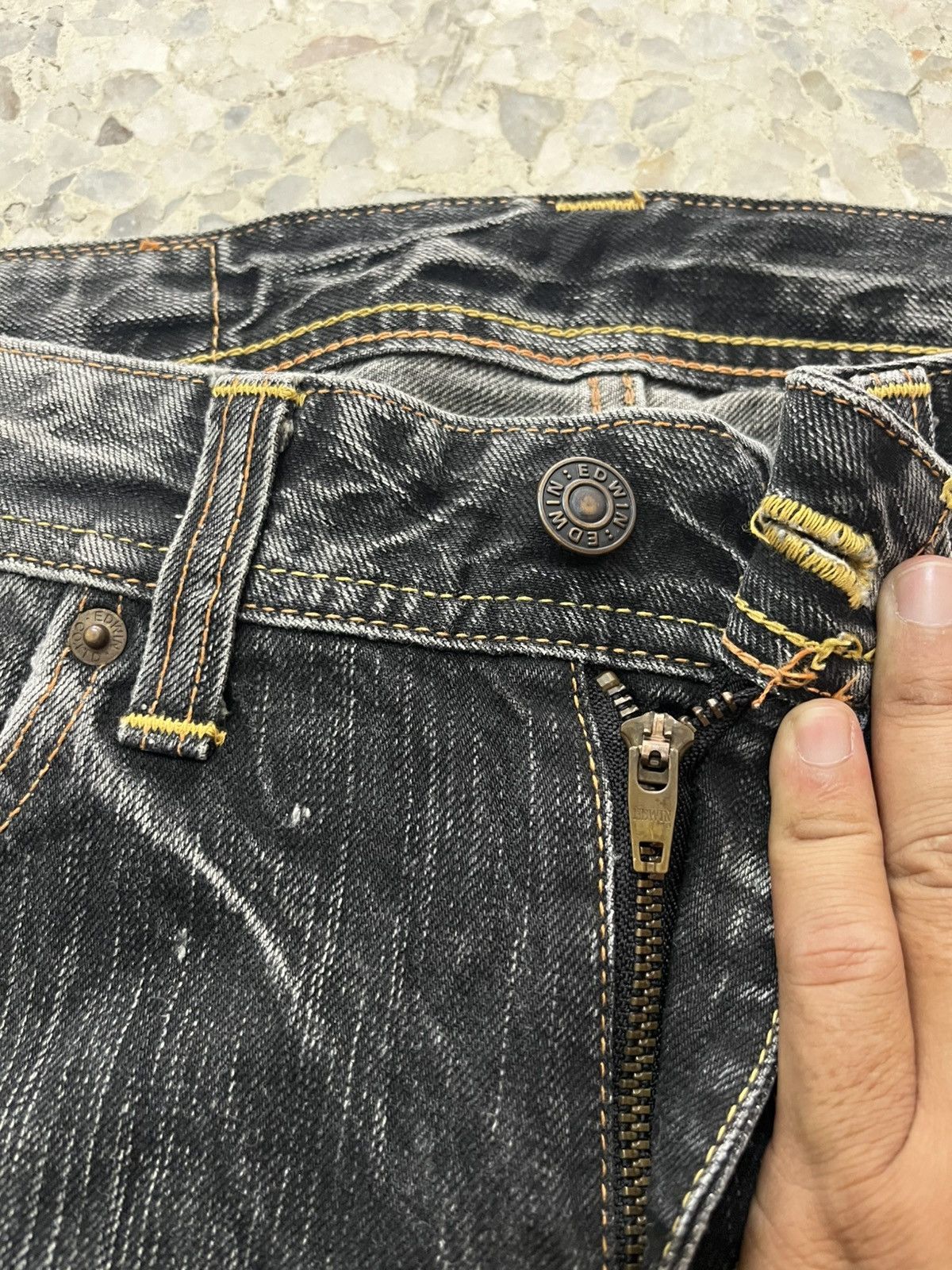 Edwin Vintage Edwin Rare Whiskey Black Distressed Denim Jeans Size US 31 - 5 Thumbnail