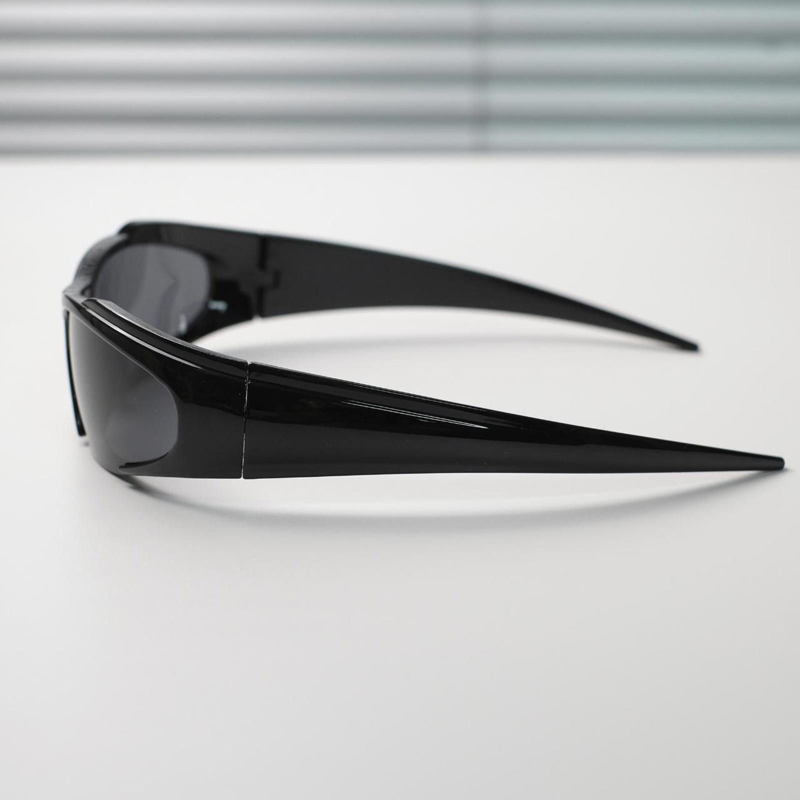 Japanese Brand Y2k Avant Garde Futuristic Cat Eye Black Sunglasses Unisex Size ONE SIZE - 4 Thumbnail