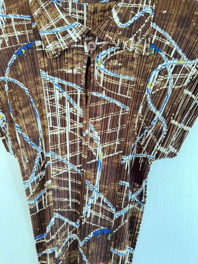 Issey Miyake Issey Miyake size:3 Brown amusement park roller coaster sh Size M / US 6-8 / IT 42-44 - 2 Thumbnail