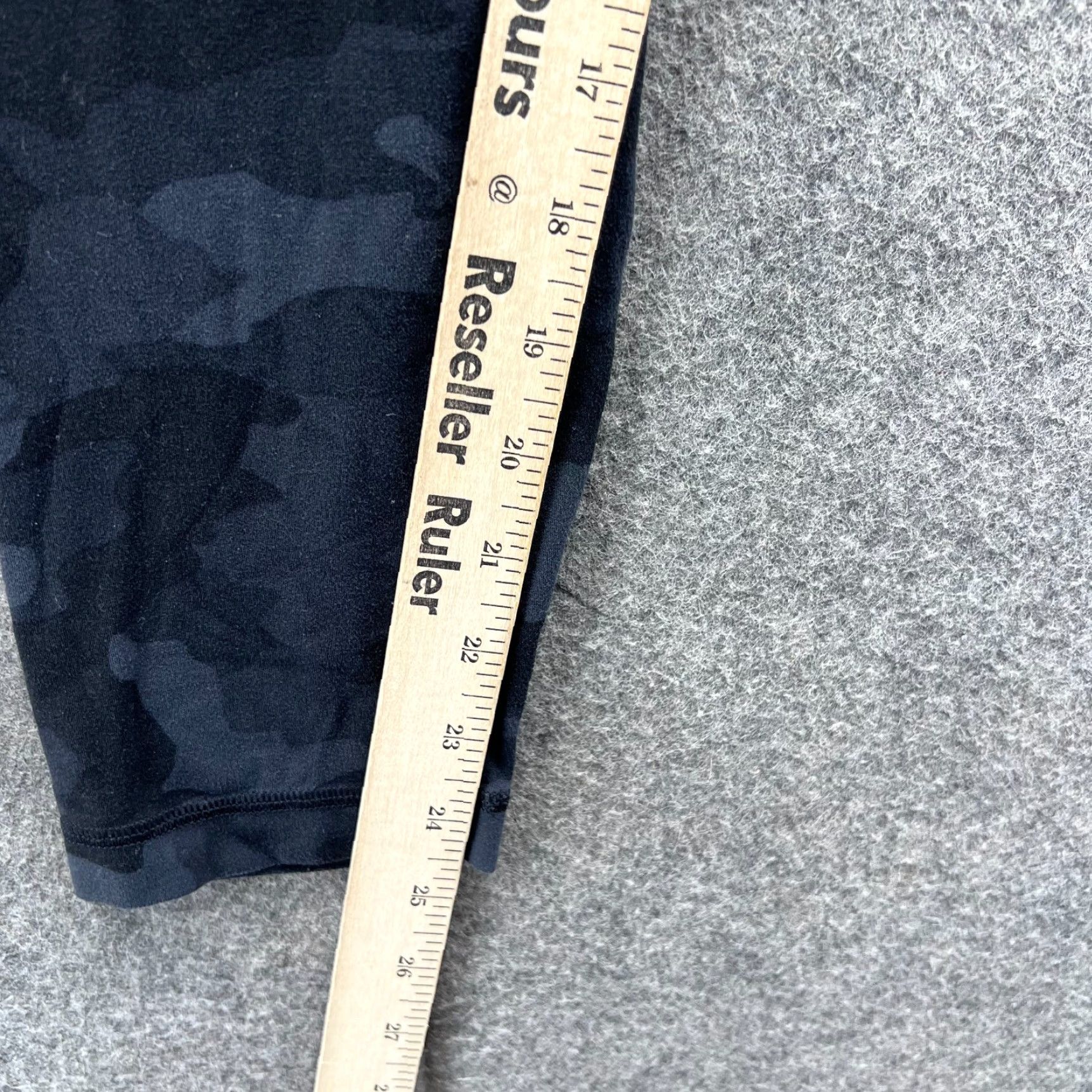 Lululemon Lululemon Leggings Women 8 Black Camo 25" Nulu Yoga Align High Rise Pants Leggings (Athleisure, Yoga) Womens Size 30" / US 8 / IT 44 - 6 Thumbnail