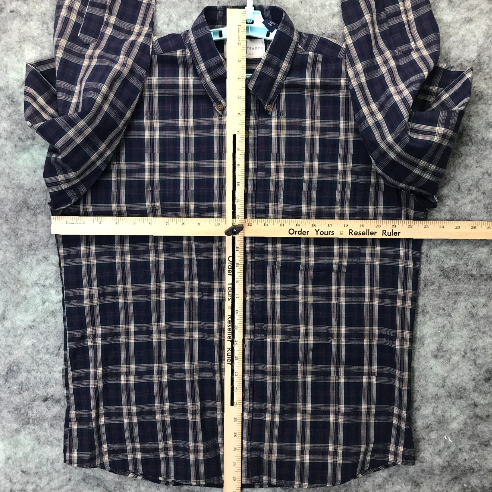 Vintage River Trader Shirt Mens Large Blue Grey Plaid Button-Up Long Sleeve Cap Down Collared Casual, All Seasons, Cotton Blend, Button Up Shirt Size US L / EU 52-54 / 3 - 4 Thumbnail