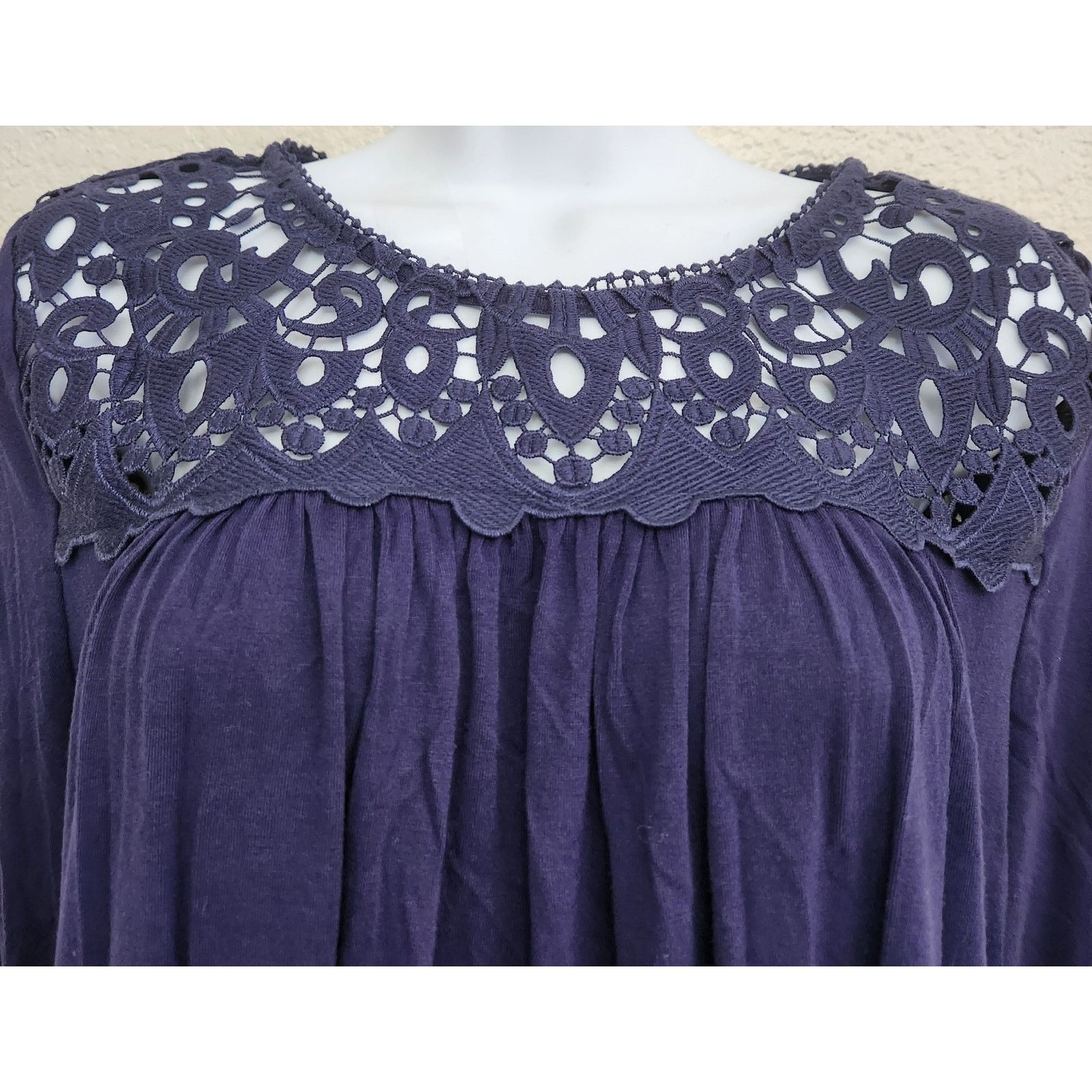 Other Philosophy Blue Crochet/Lace Round Neck Top Large Pleated Size L / US 10 / IT 46 - 2 Thumbnail